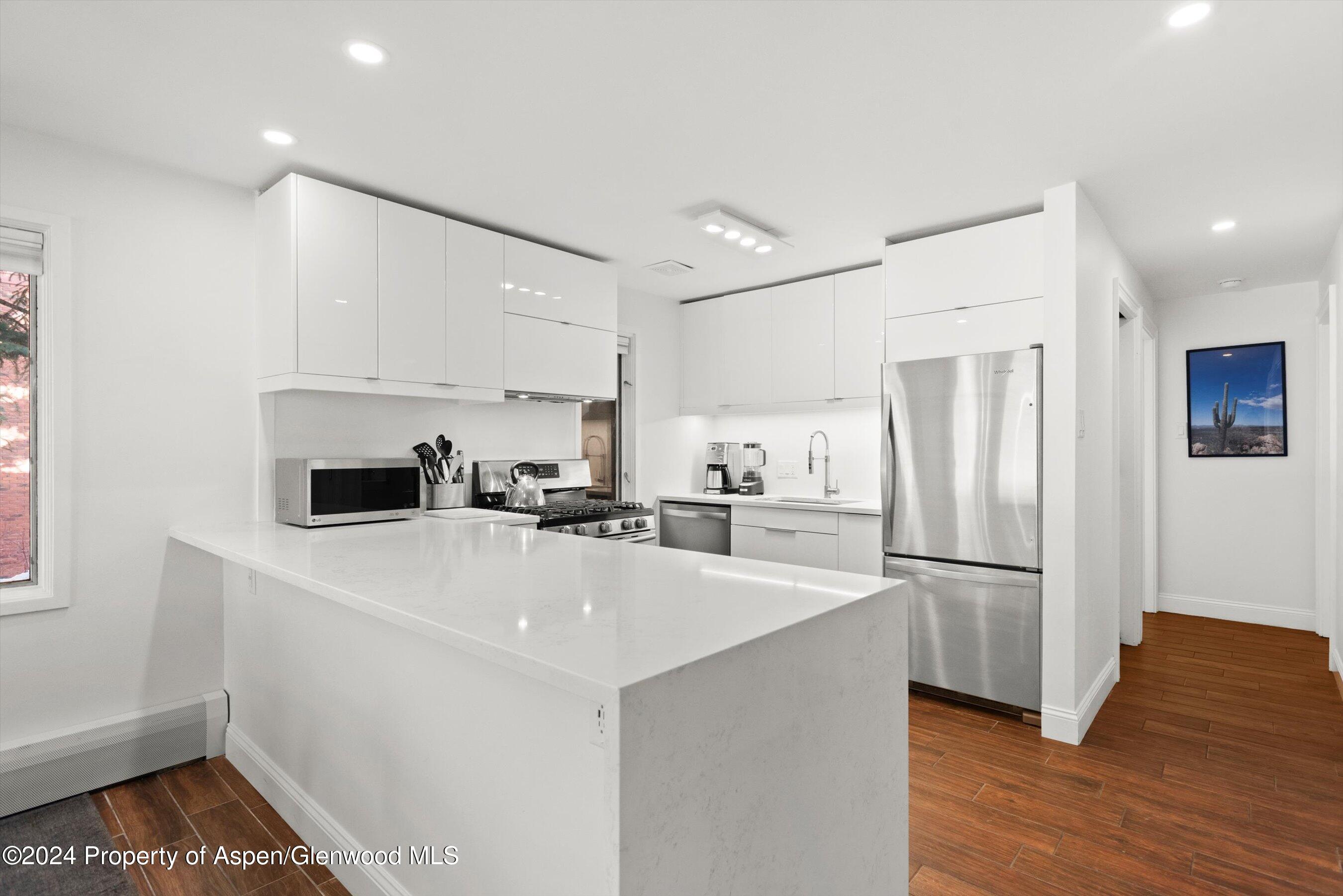 731 S Mill Street, 1a Property Photo 5