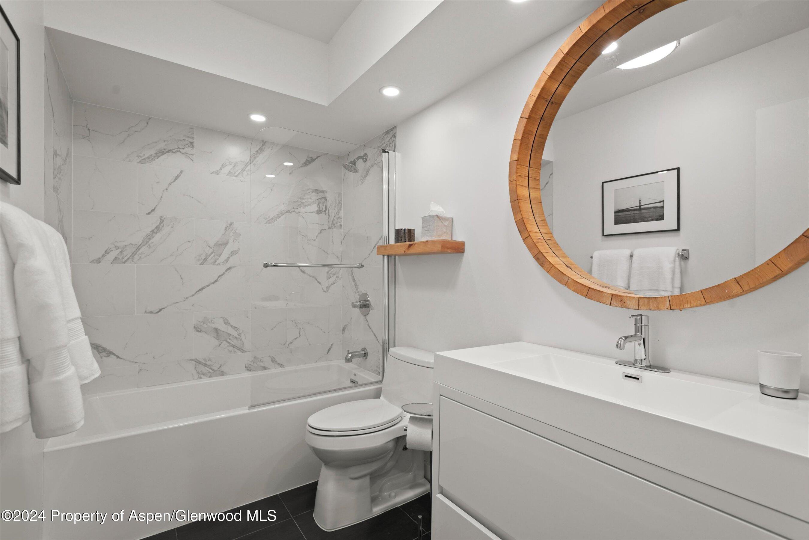 731 S Mill Street, 1a Property Photo 8