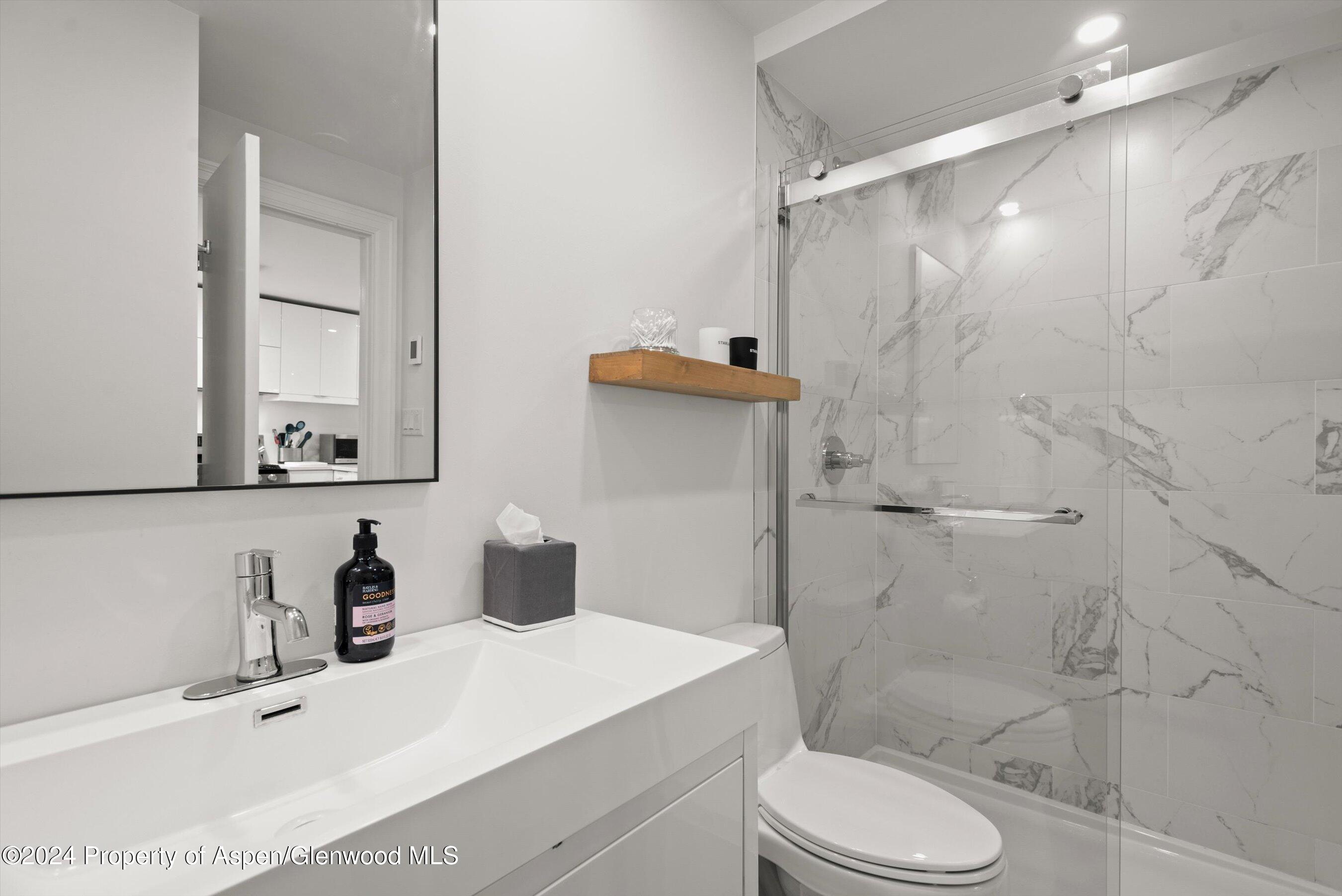 731 S Mill Street, 1a Property Photo 10
