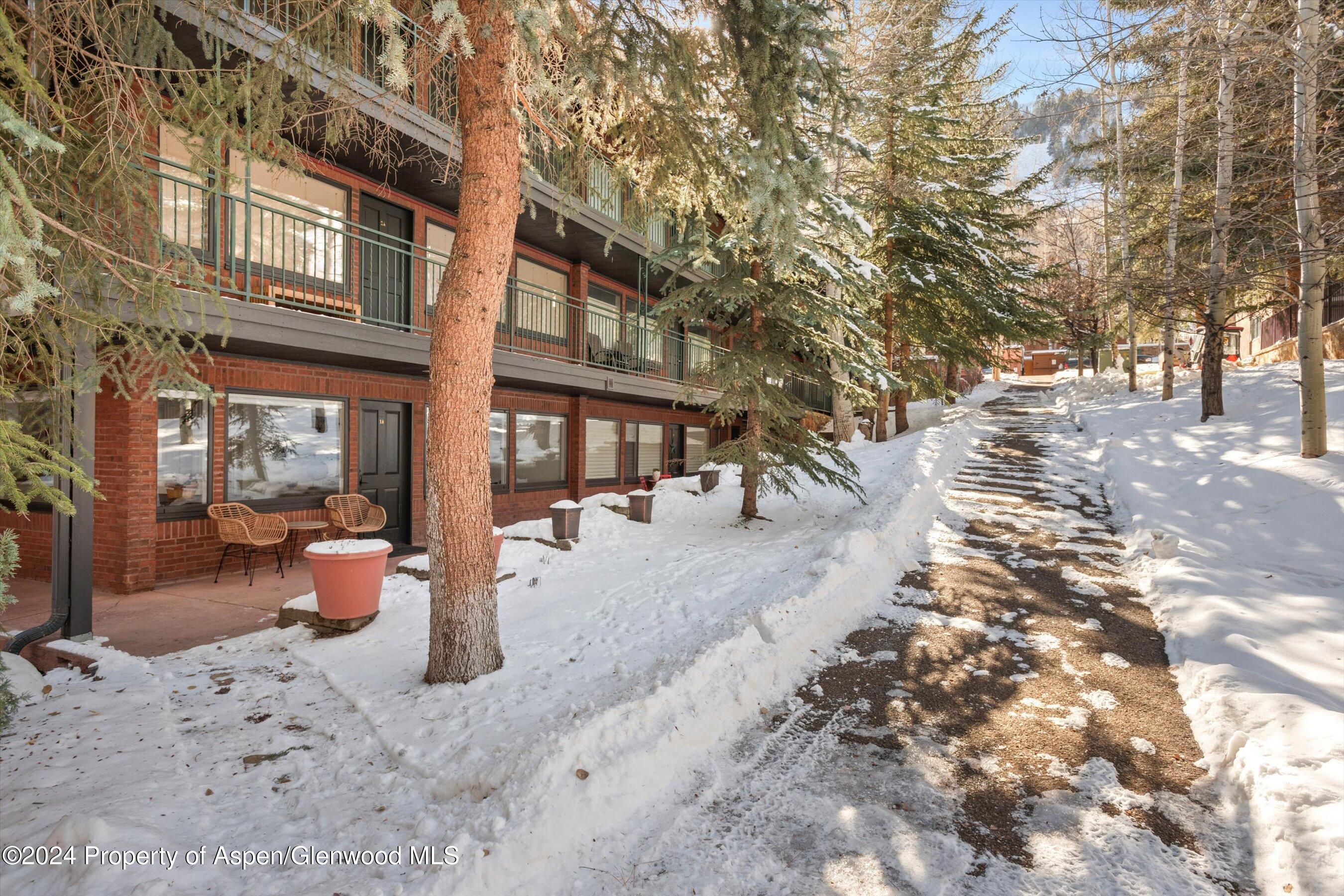 731 S Mill Street, 1a Property Photo 12
