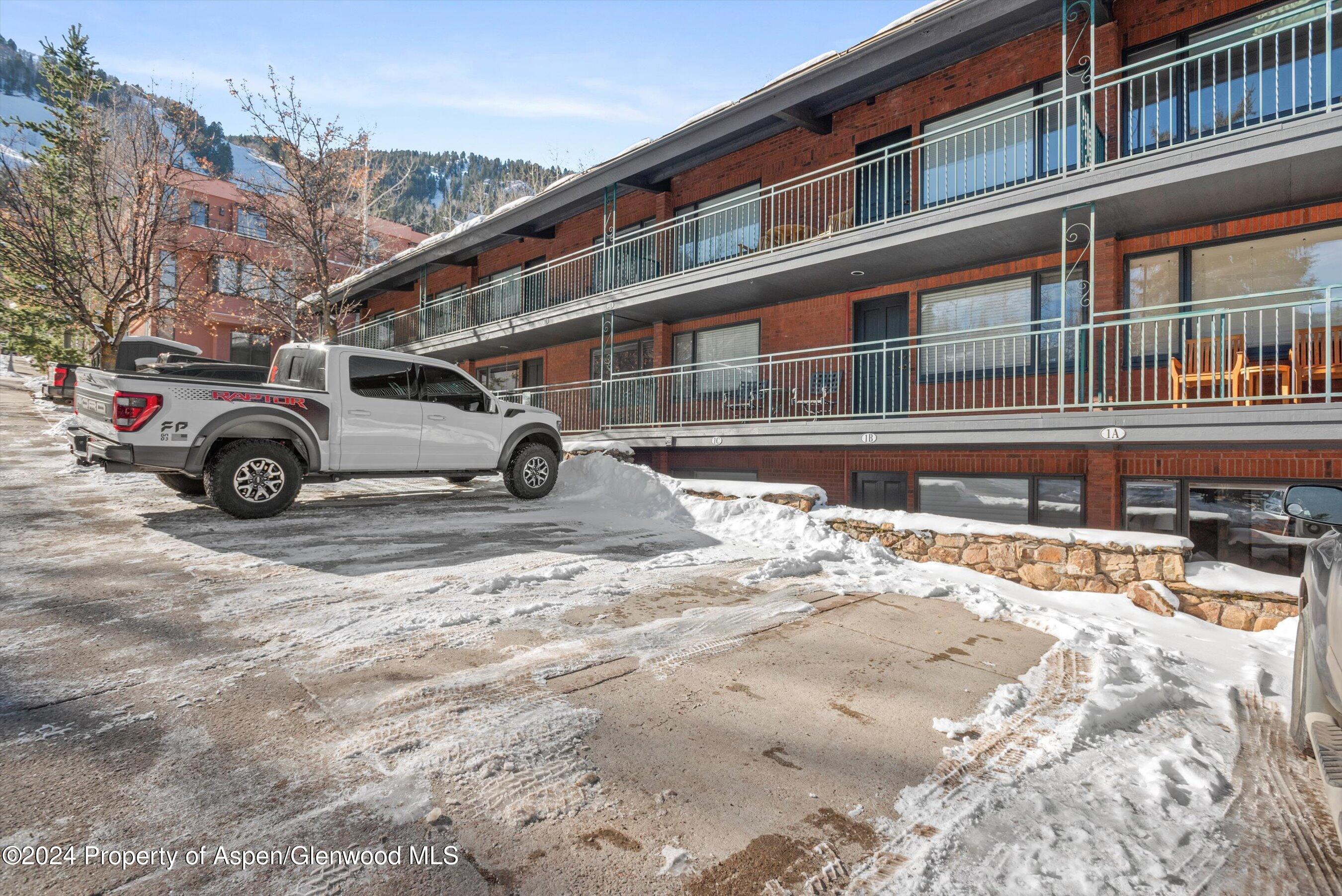 731 S Mill Street, 1a Property Photo 13