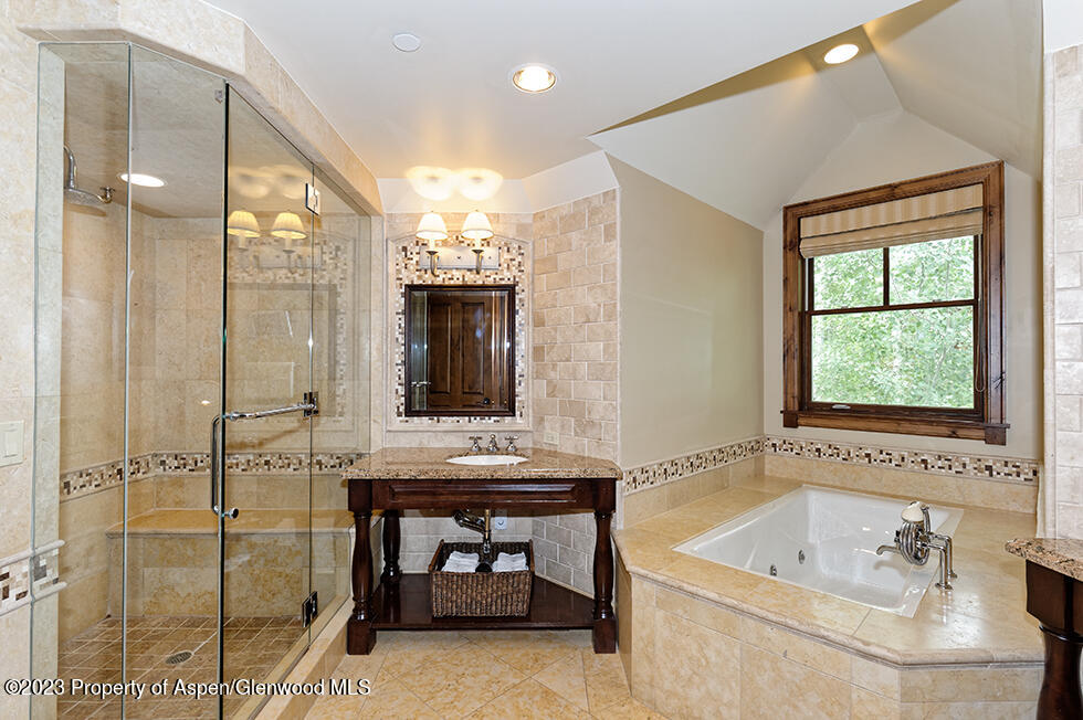 415 E Dean St, Unit 17 Property Photo 14