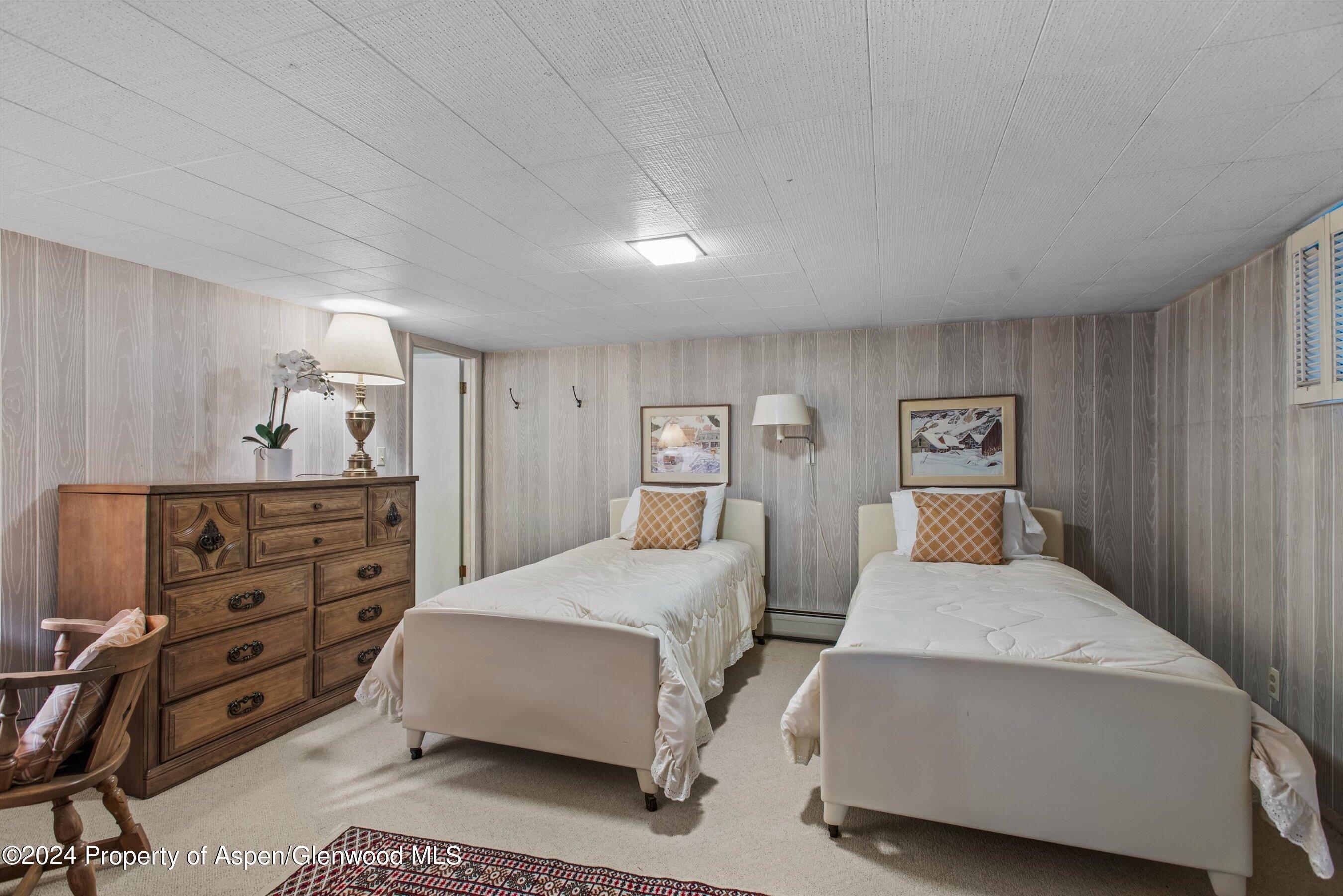 531 Gillespie Street Property Photo 28