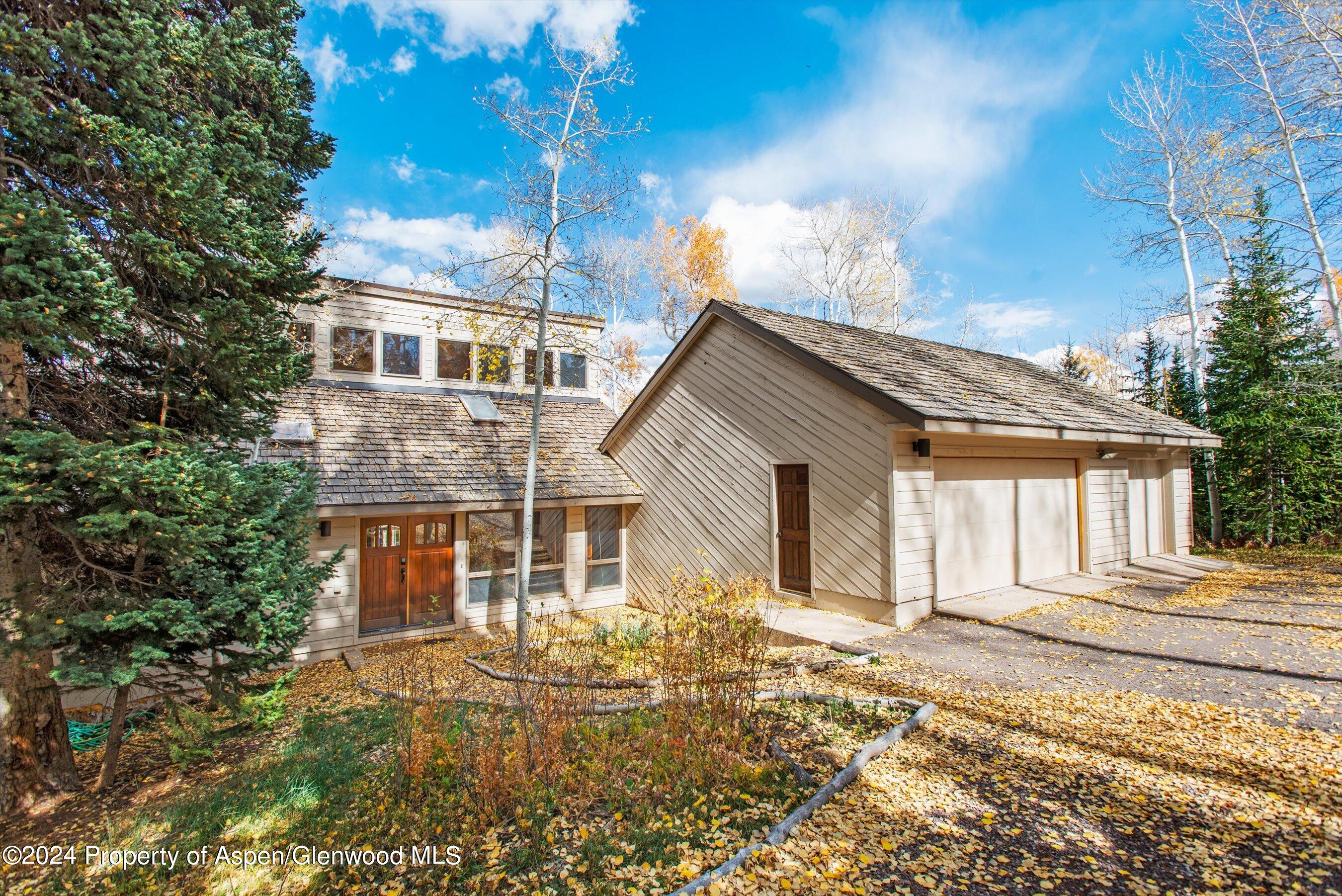 2055 Faraway Road Property Photo 4