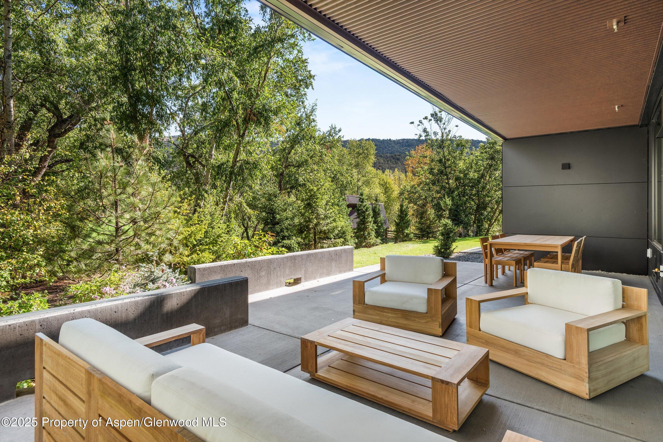 103 Willow Road, 207 Property Photo 12