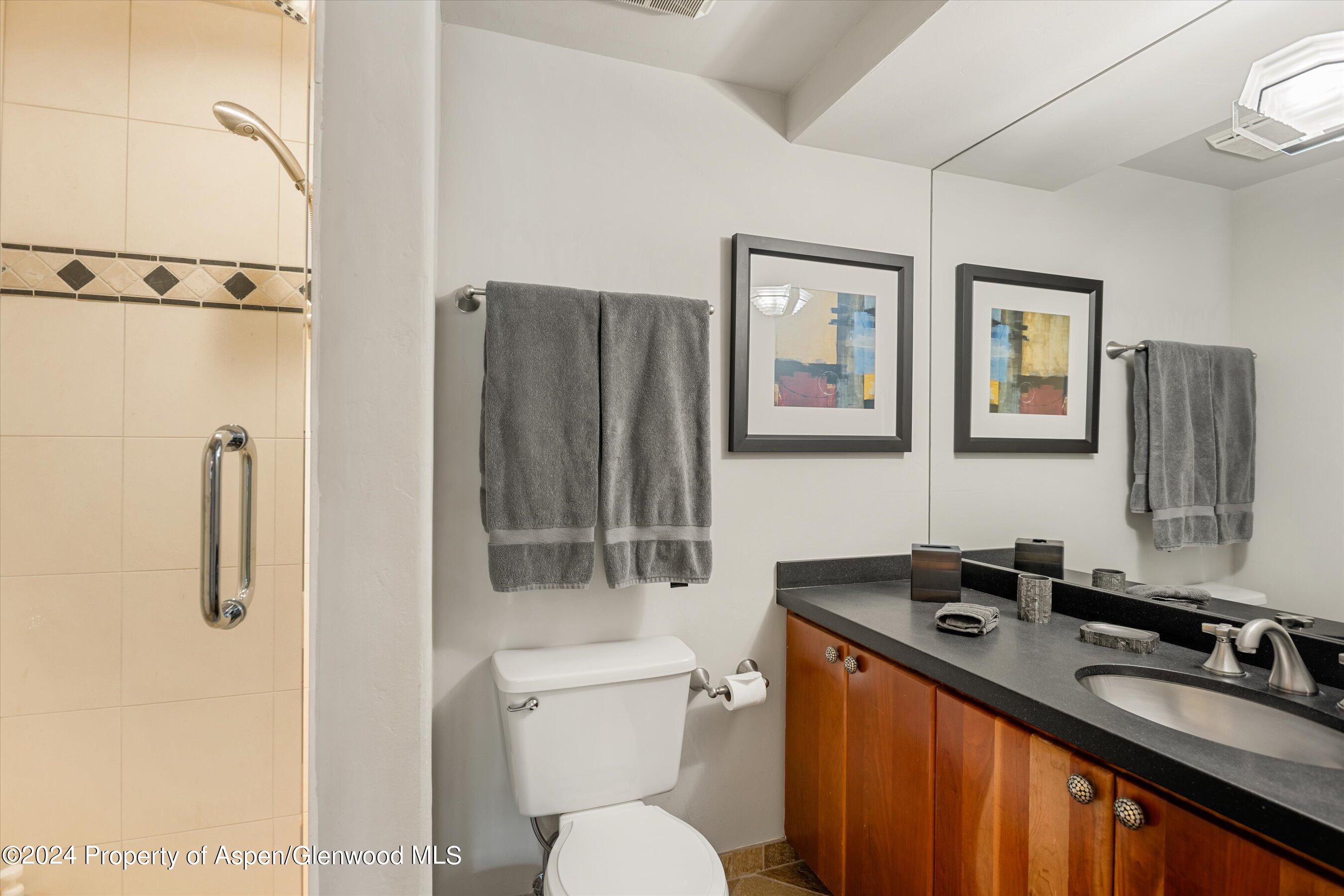 650 S Monarch Street, 9 Property Photo 20