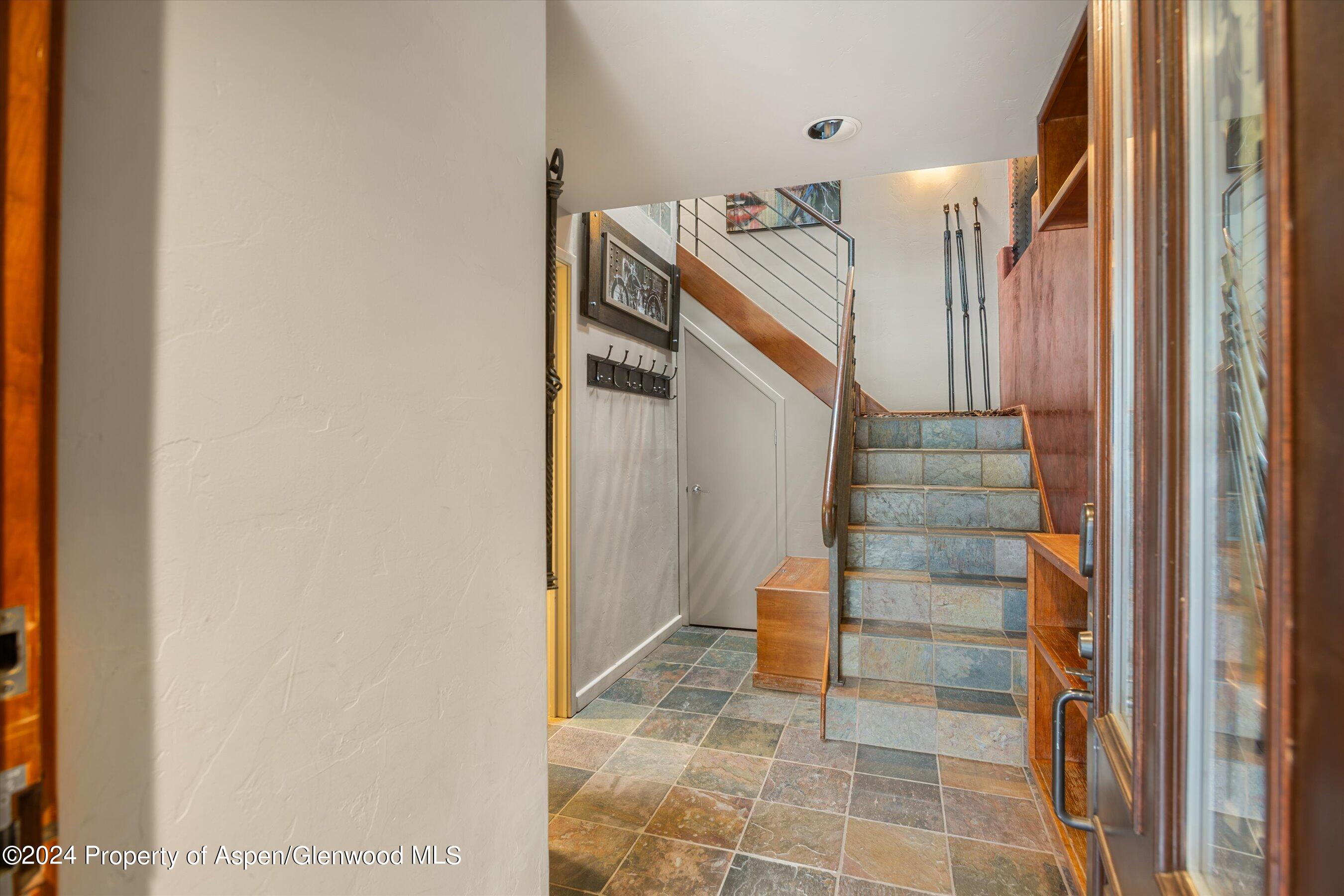 650 S Monarch Street, 9 Property Photo 26