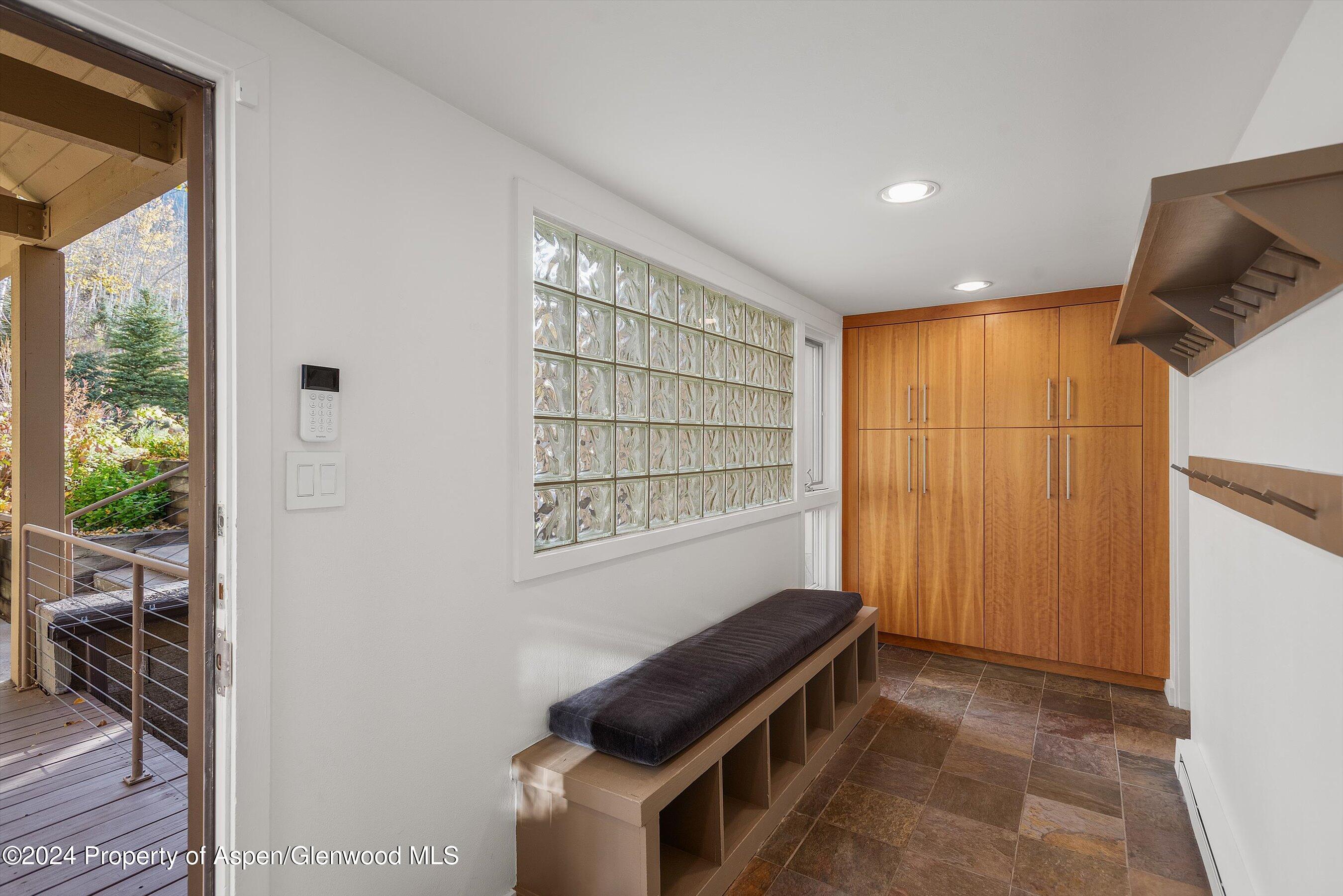 262 Eastwood Drive Property Photo 8