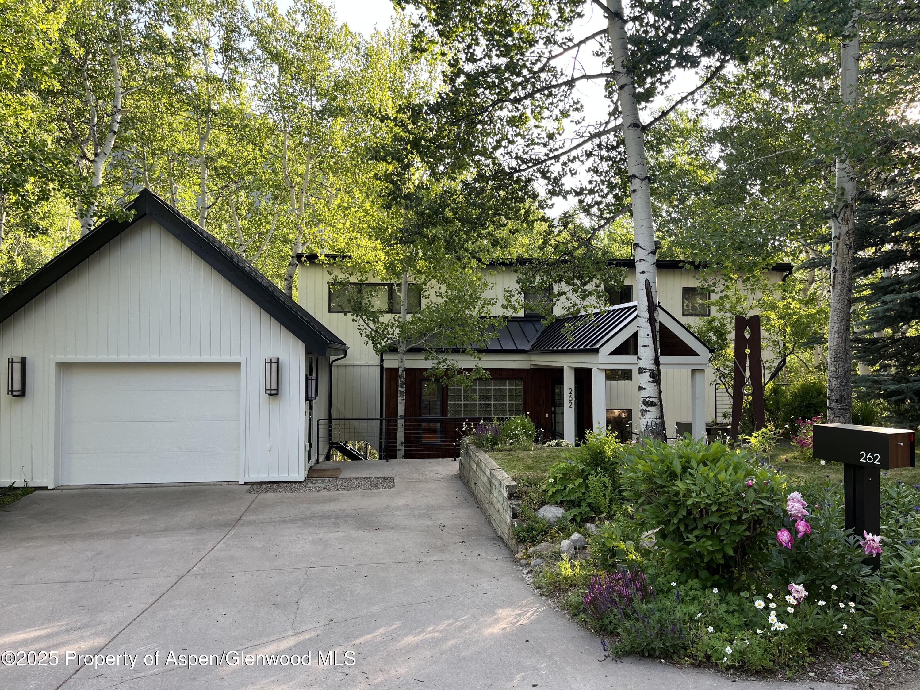 262 Eastwood Drive Property Photo 36
