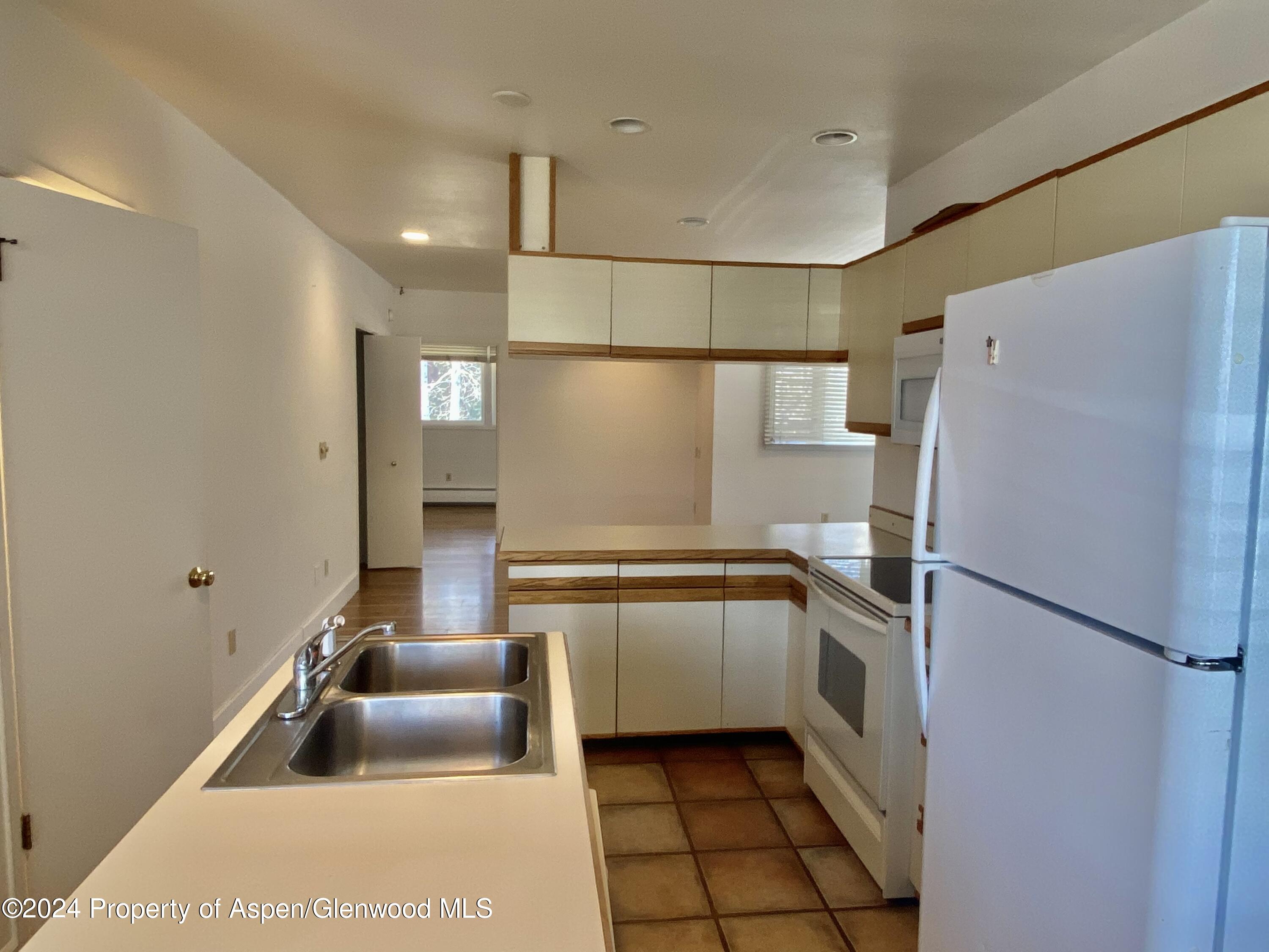 309 Pacific Ave / Abc, Unit M Property Photo 2