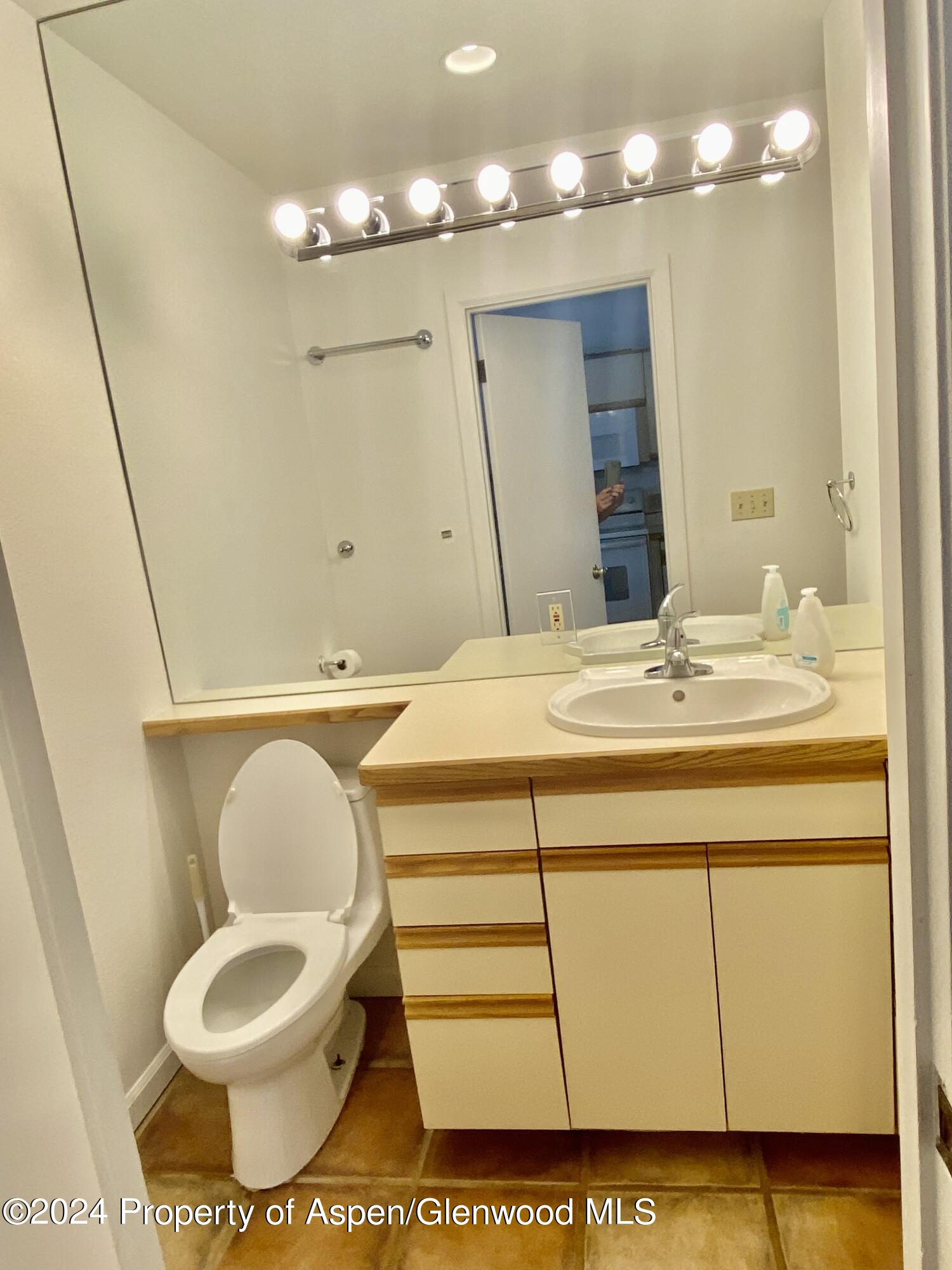 309 Pacific Ave / Abc, Unit M Property Photo 9