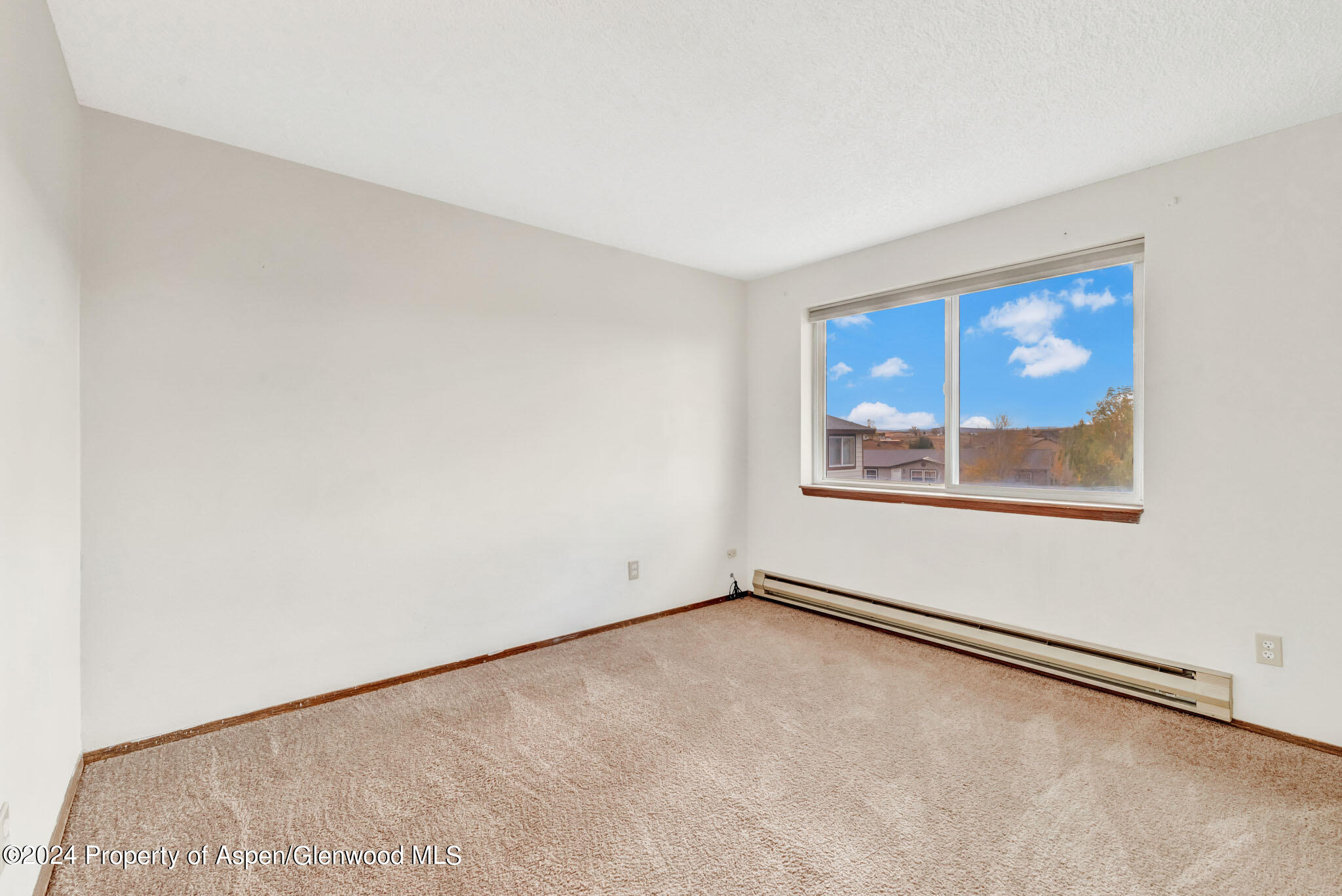 244 S Harvest Drive Property Photo 17