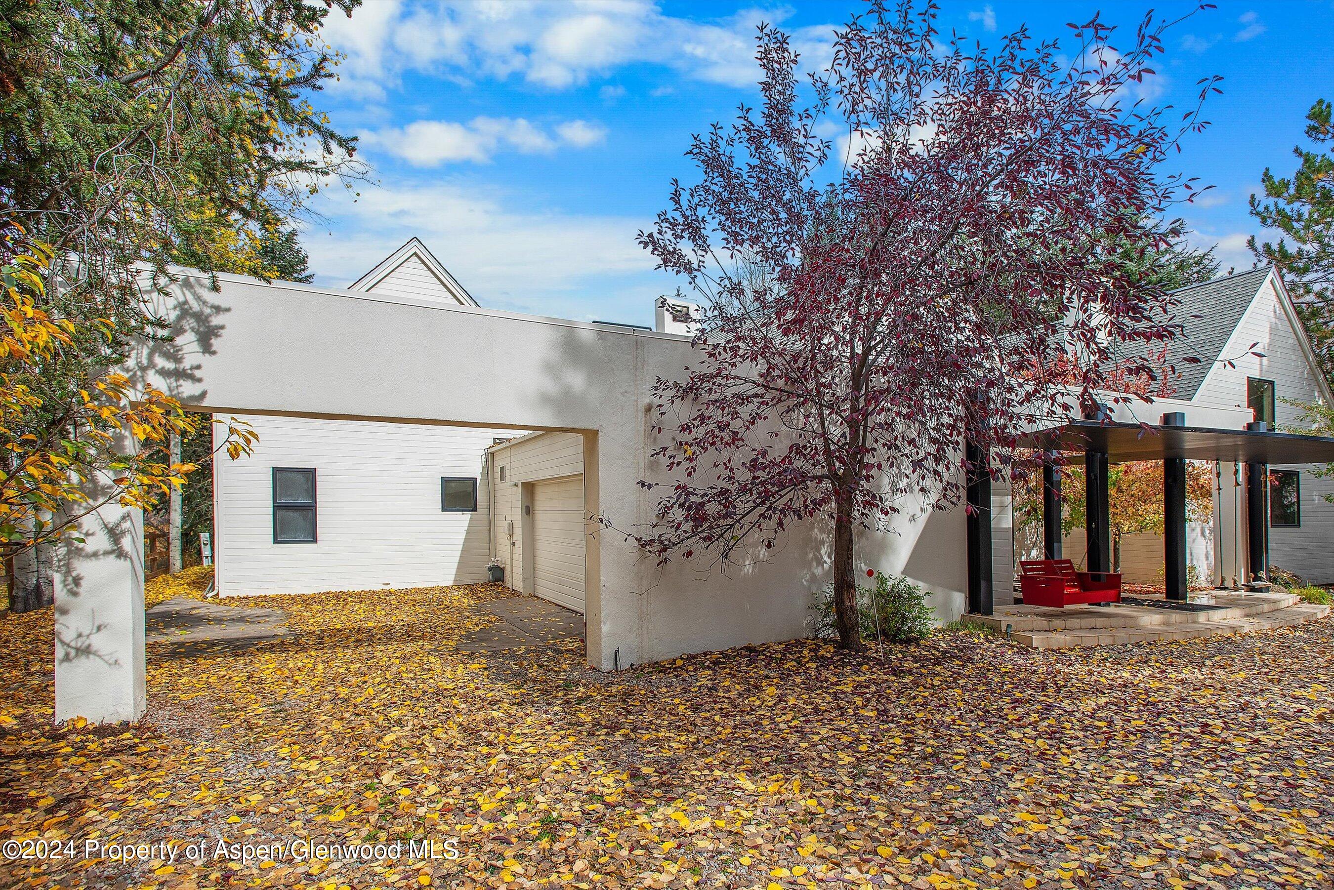 1270 Mountain View Drive Property Photo 6