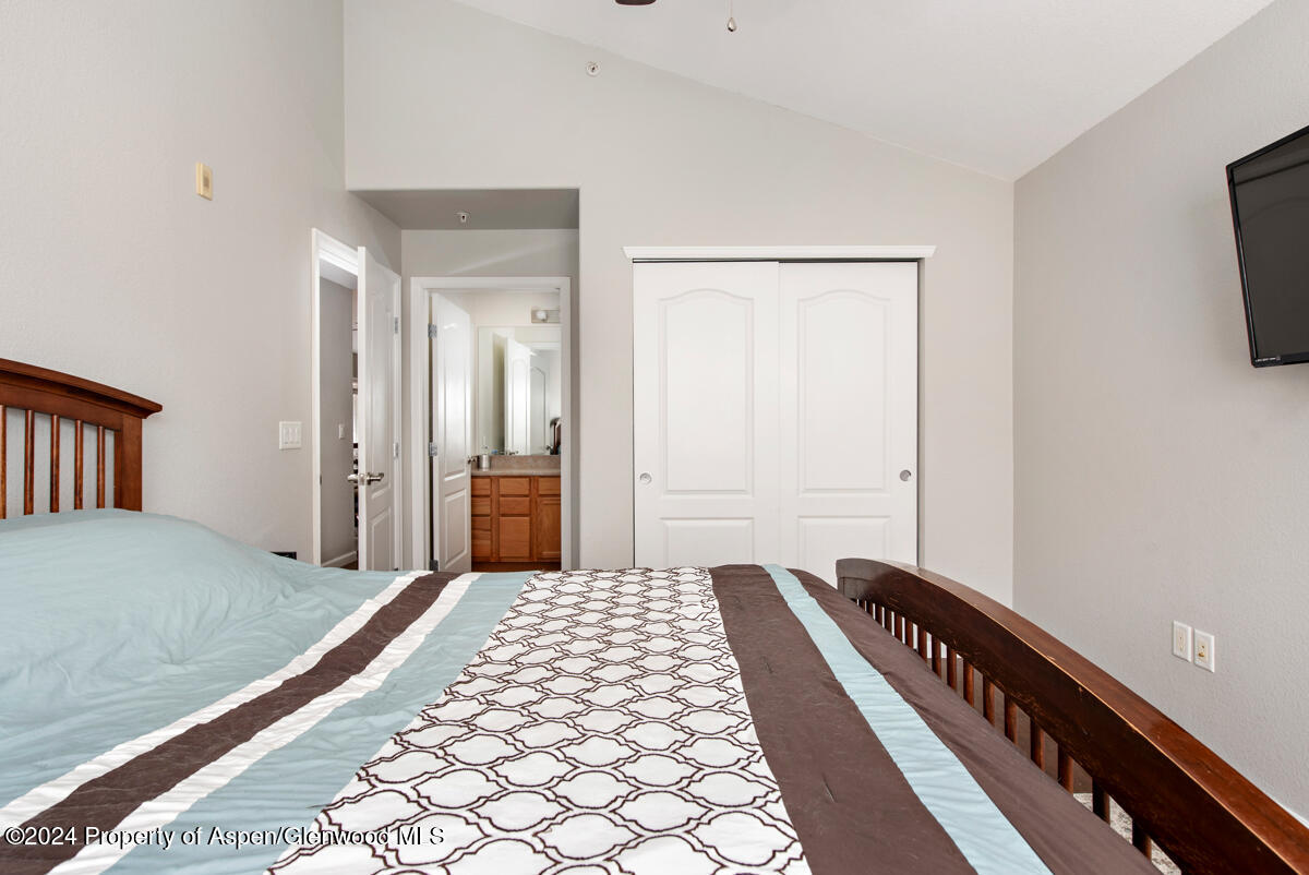 599 River View Drive, 1107 Property Photo 10