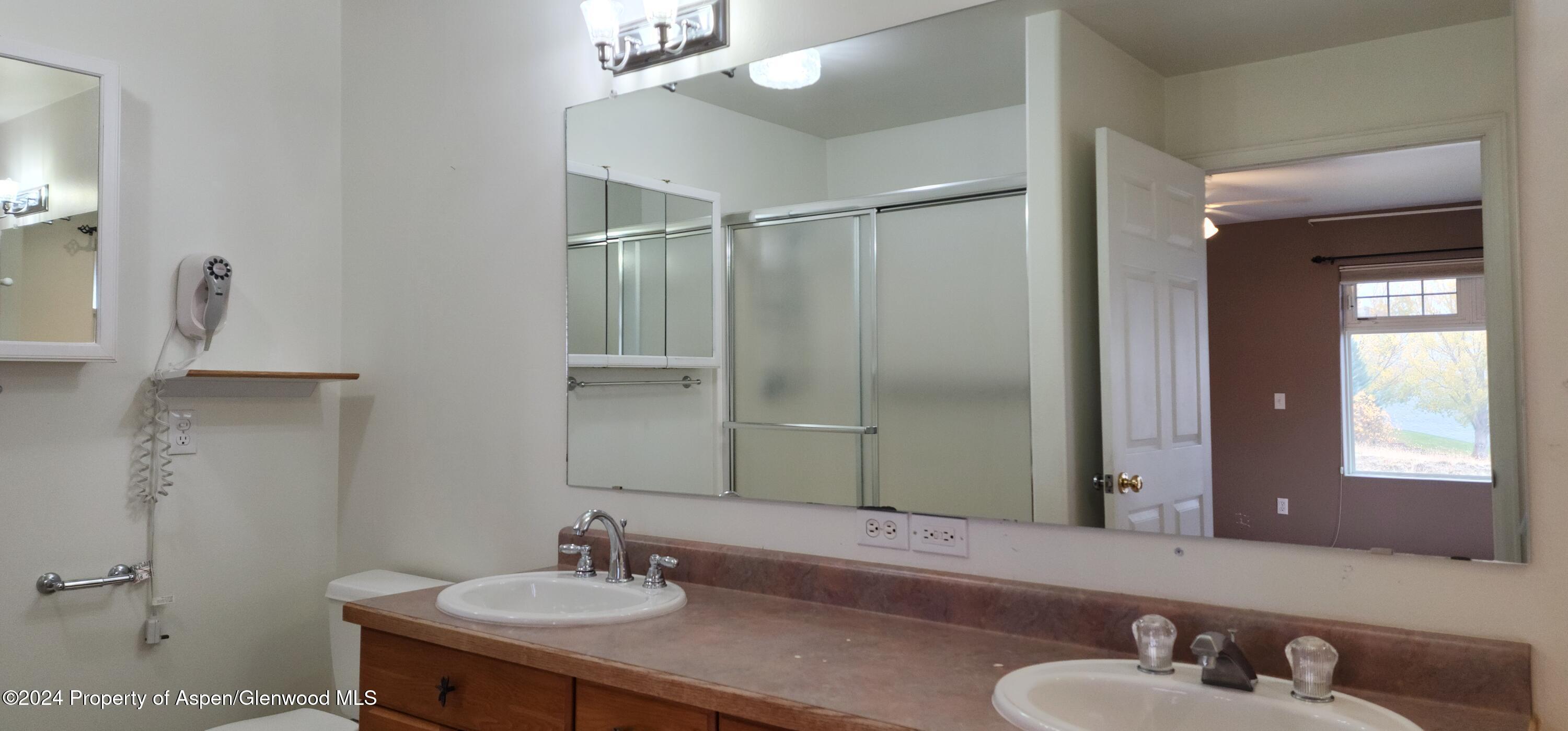 1290 Alta Vista Drive Property Photo 24