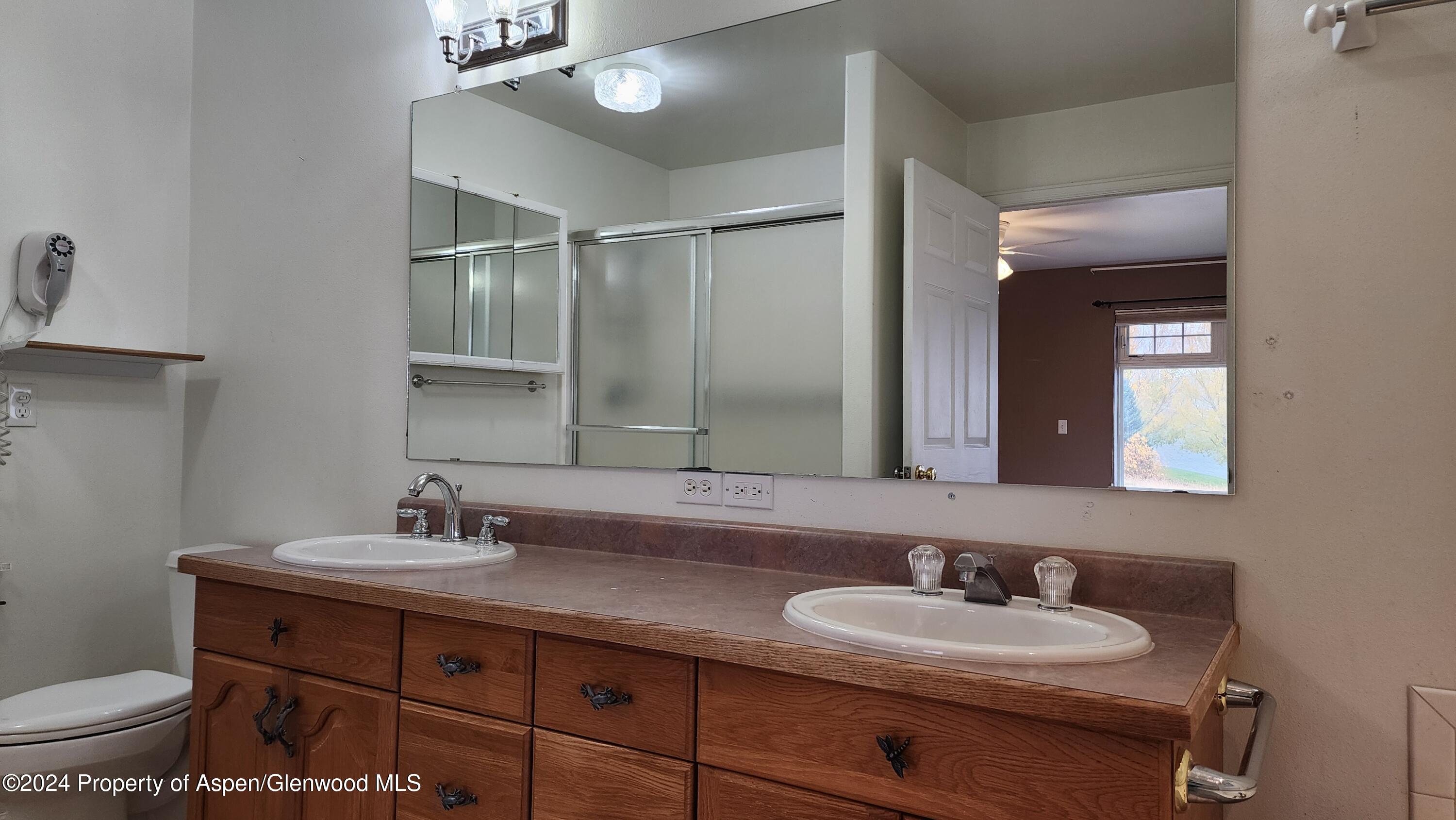 1290 Alta Vista Drive Property Photo 25