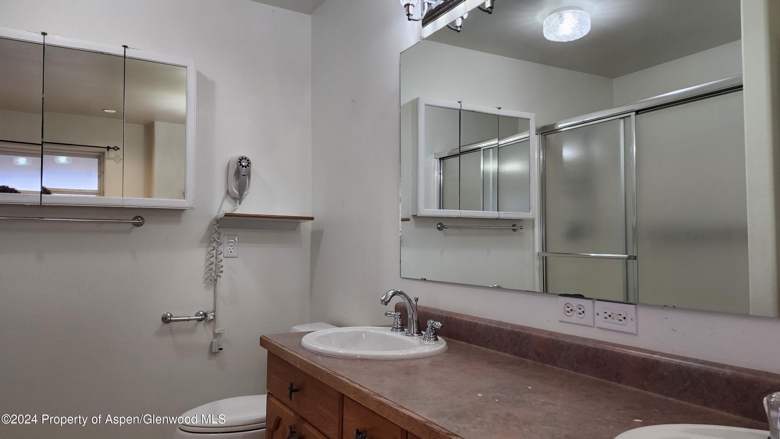 1290 Alta Vista Drive Property Photo 26