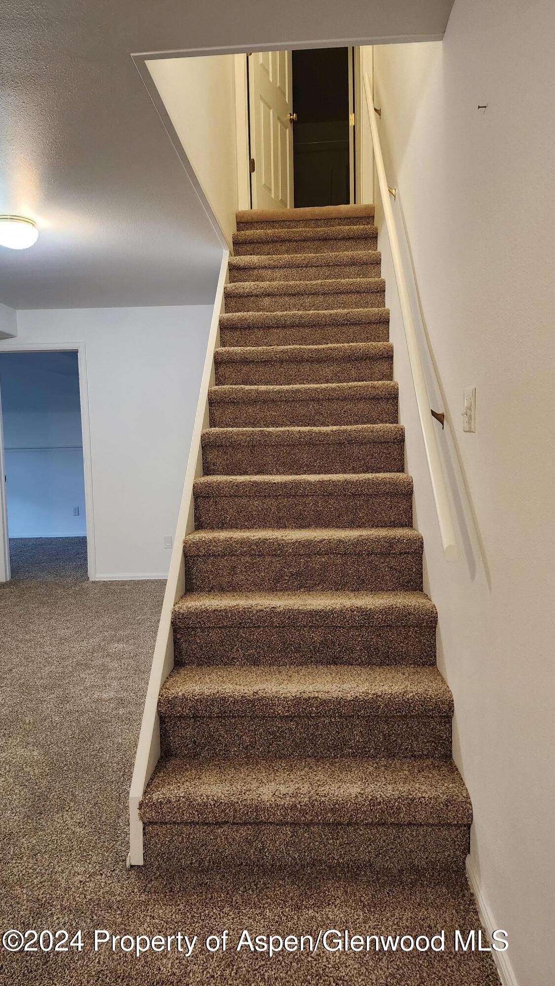 1290 Alta Vista Drive Property Photo 68