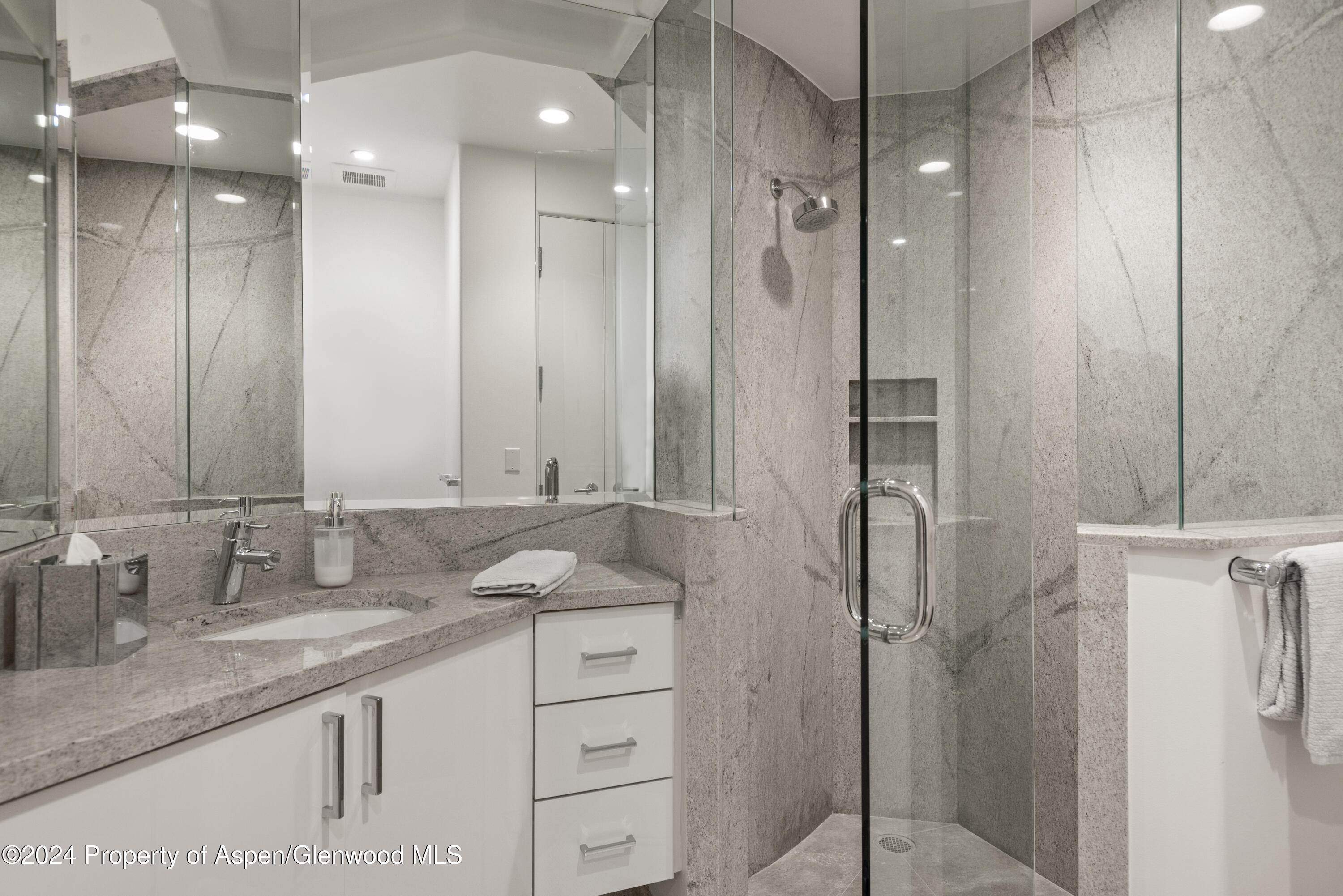 189 Aspen Way Property Photo 40