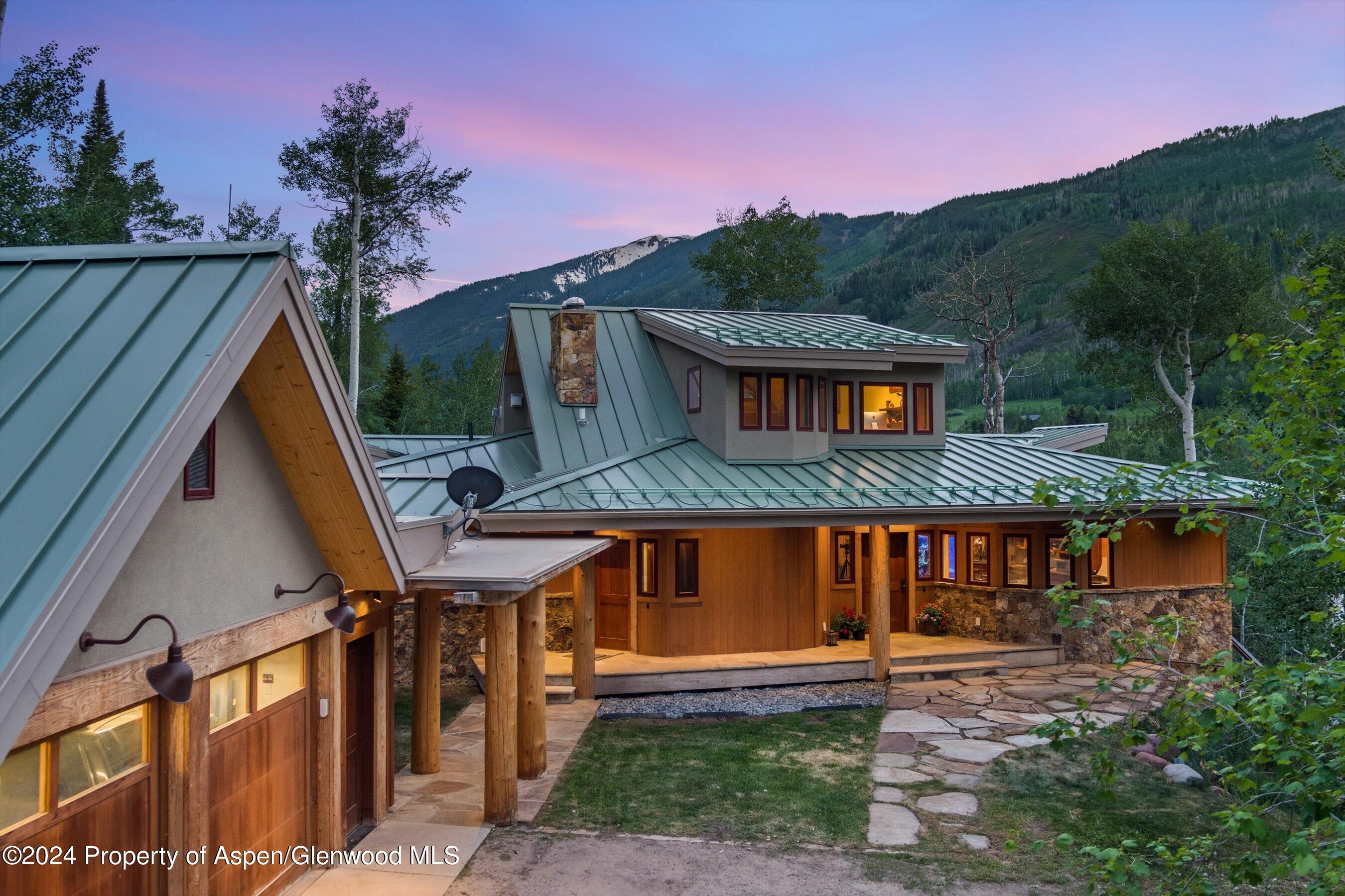 335 Hall Drive Property Photo 2