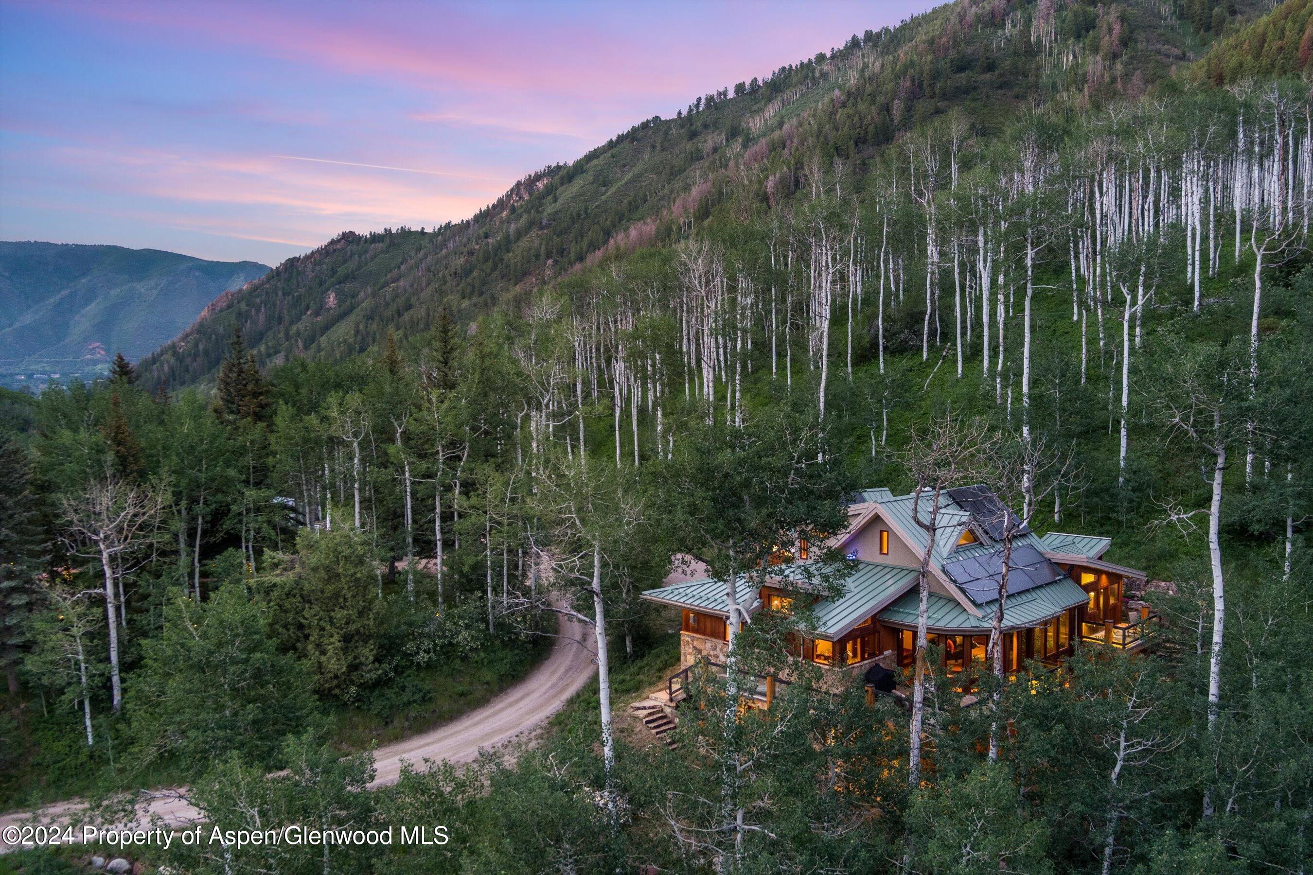 335 Hall Drive Property Photo 5