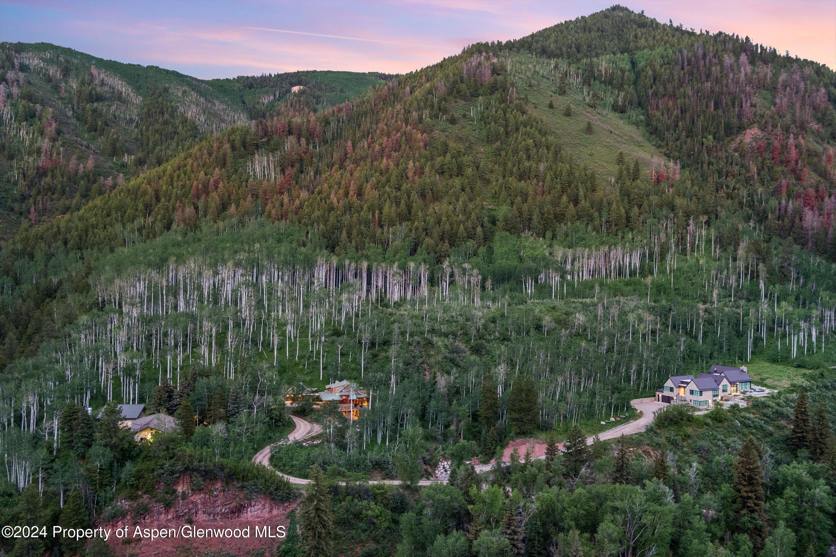 335 Hall Drive Property Photo 10