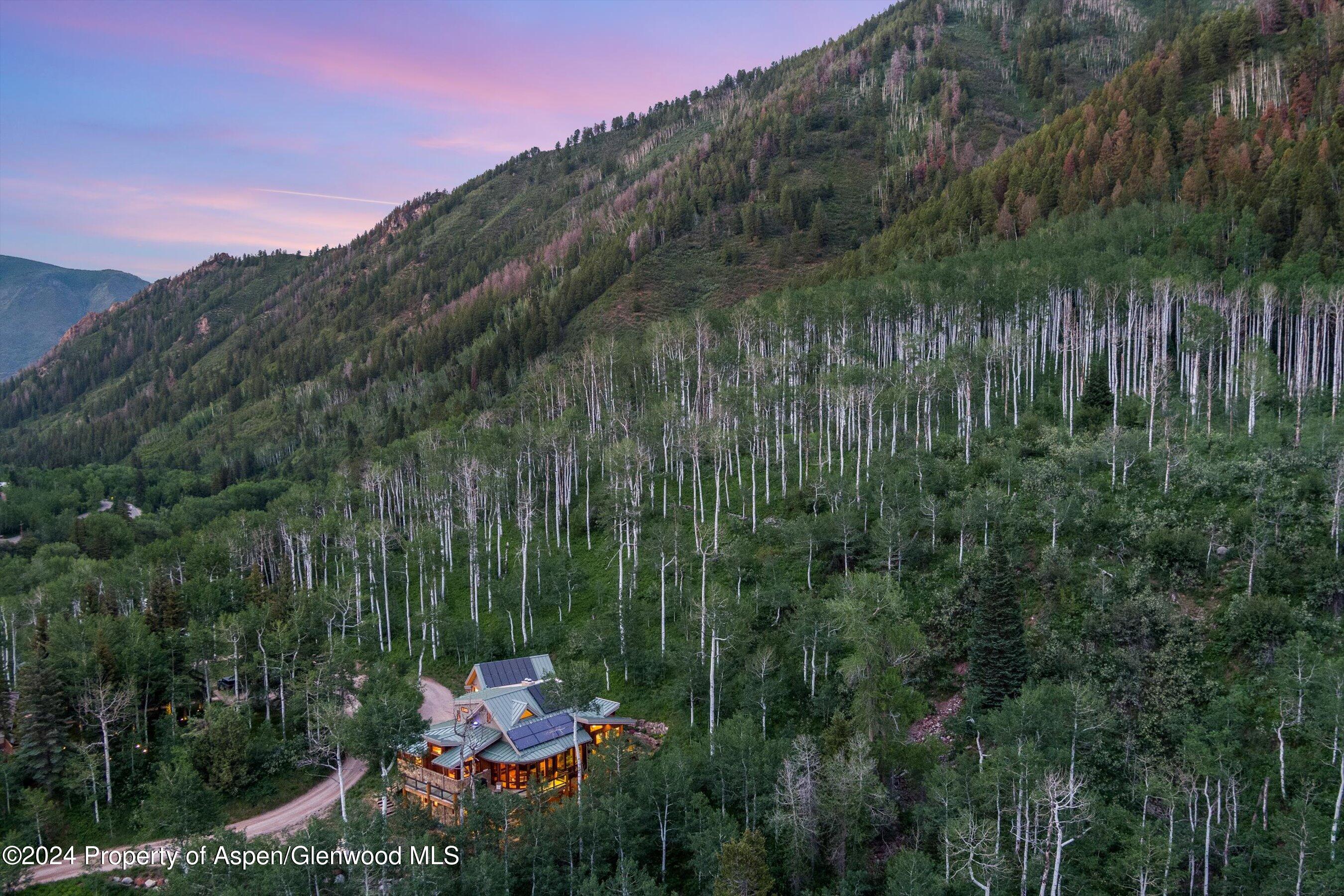 335 Hall Drive Property Photo 11