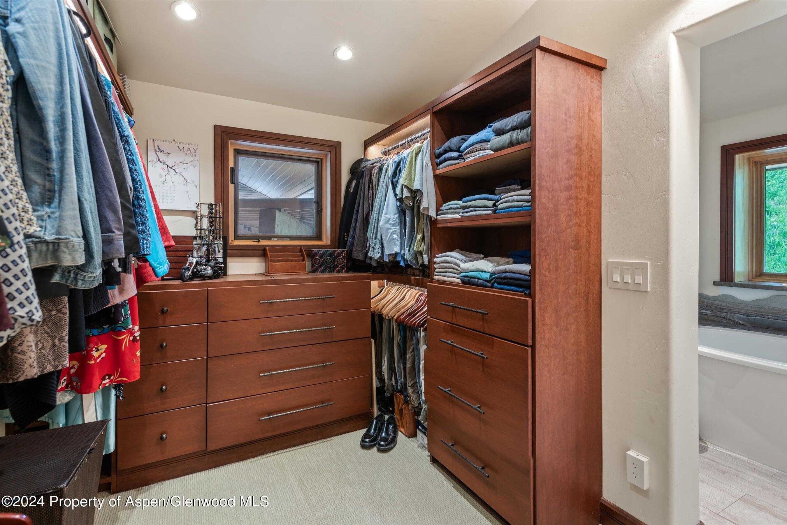 335 Hall Drive Property Photo 36