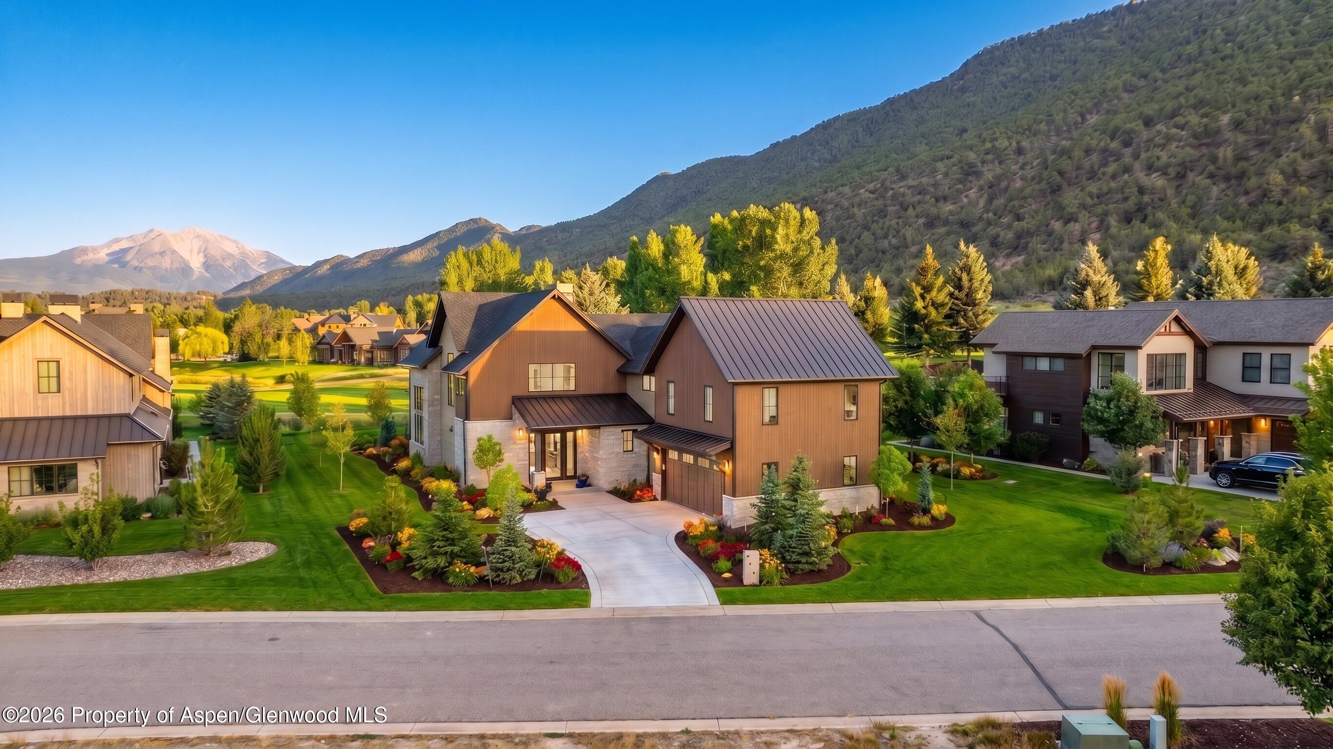 589 Saddleback Road Property Photo