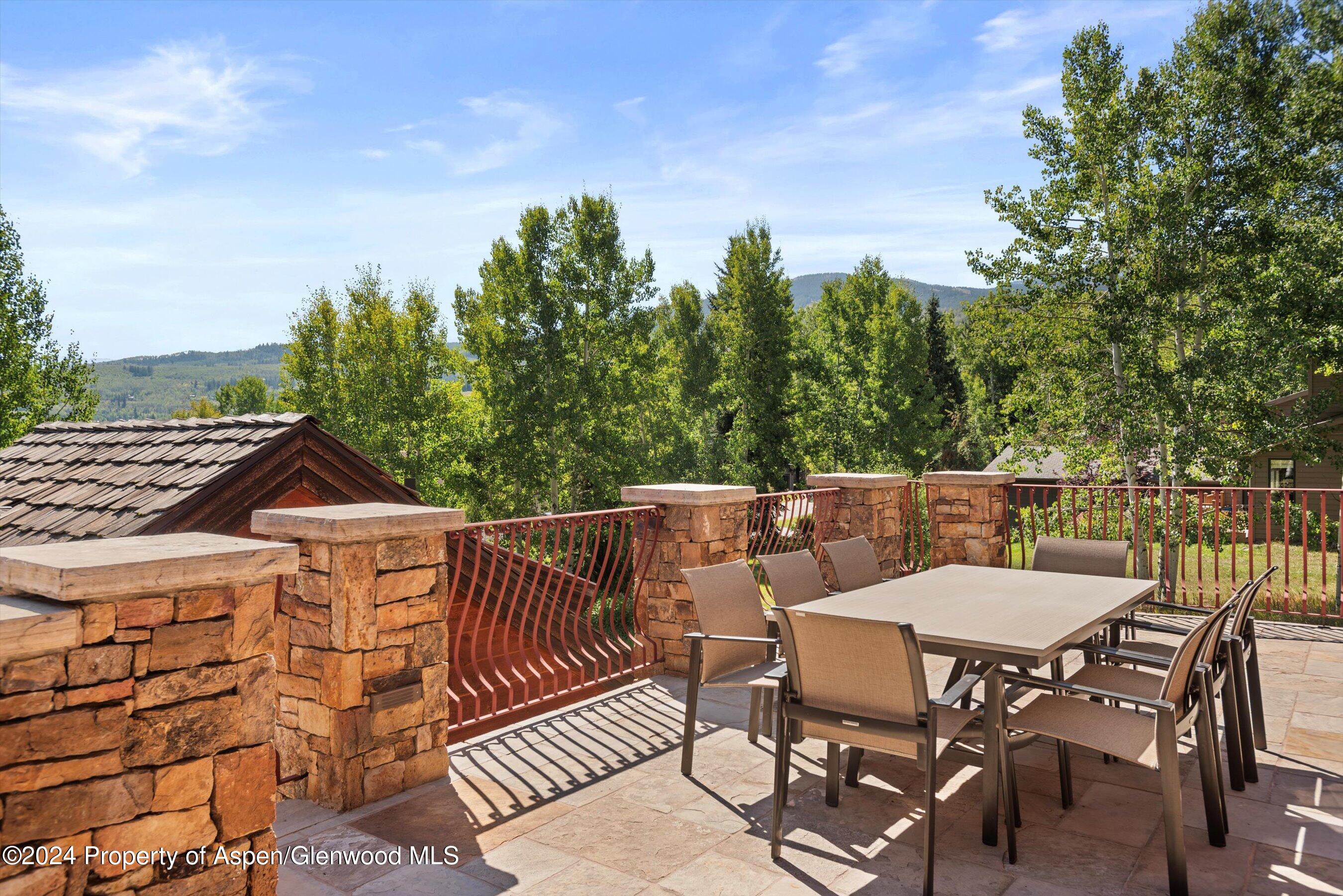 71 Meadow Road Property Photo 10