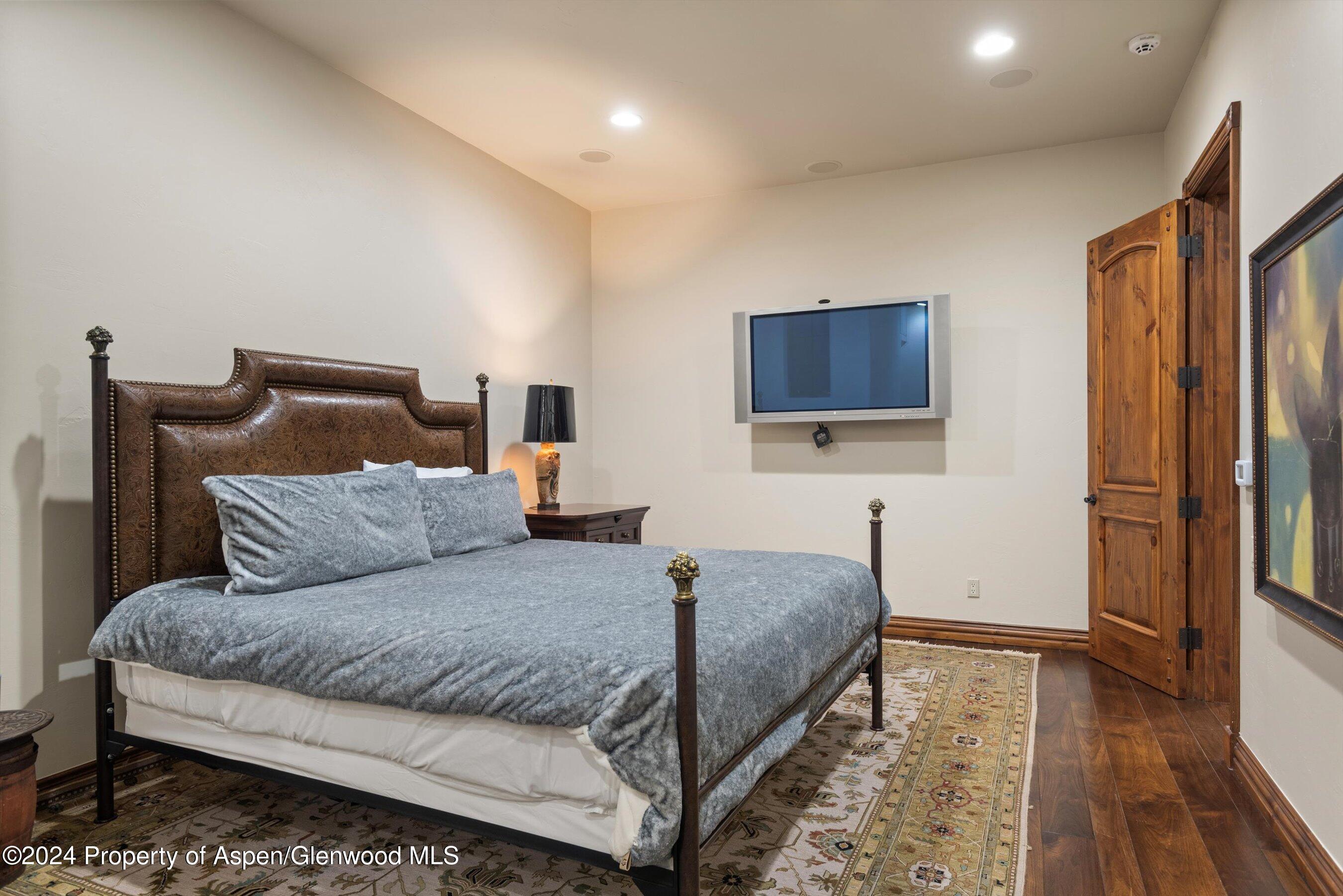 71 Meadow Road Property Photo 27