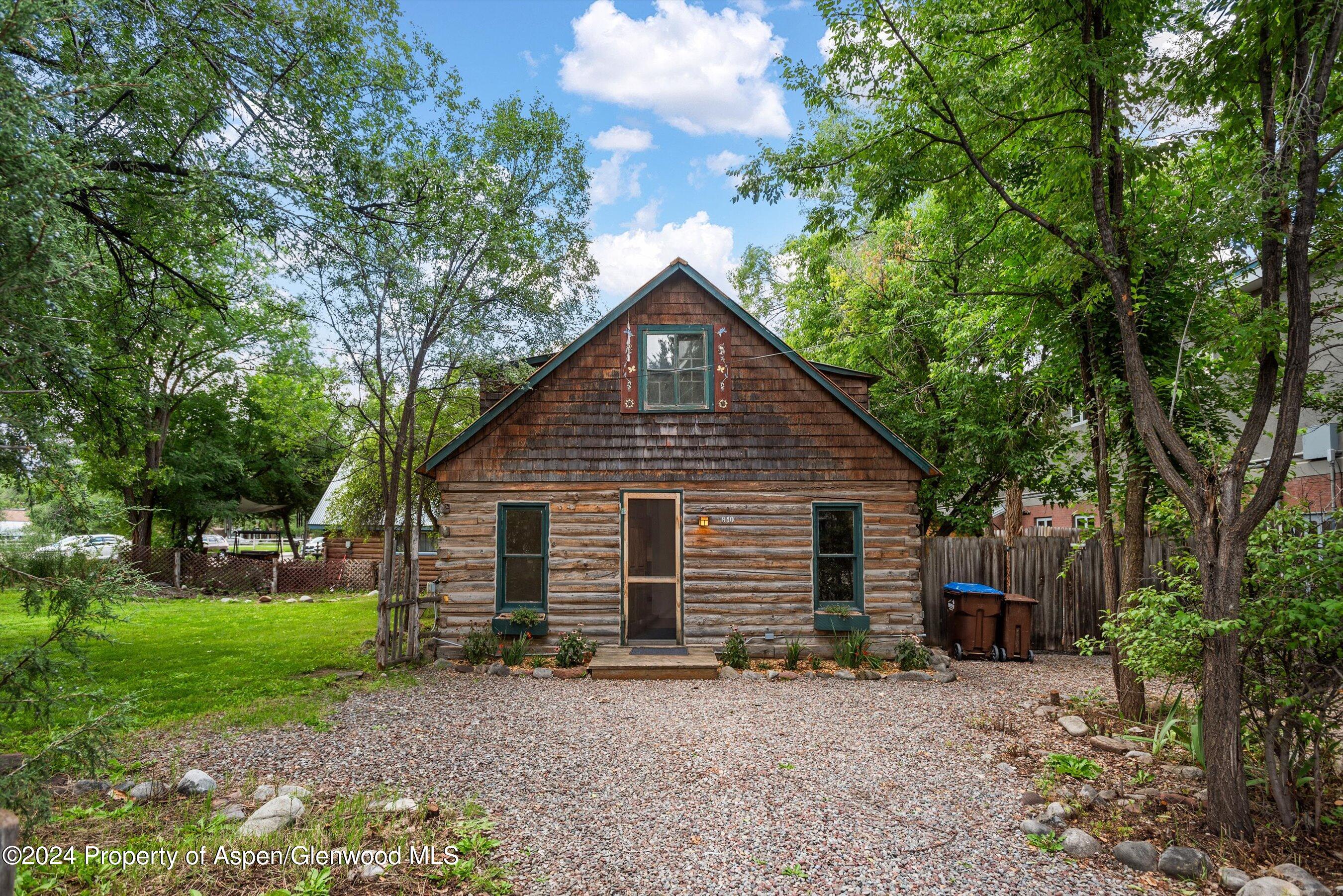 610 Colorado Avenue Property Photo 2