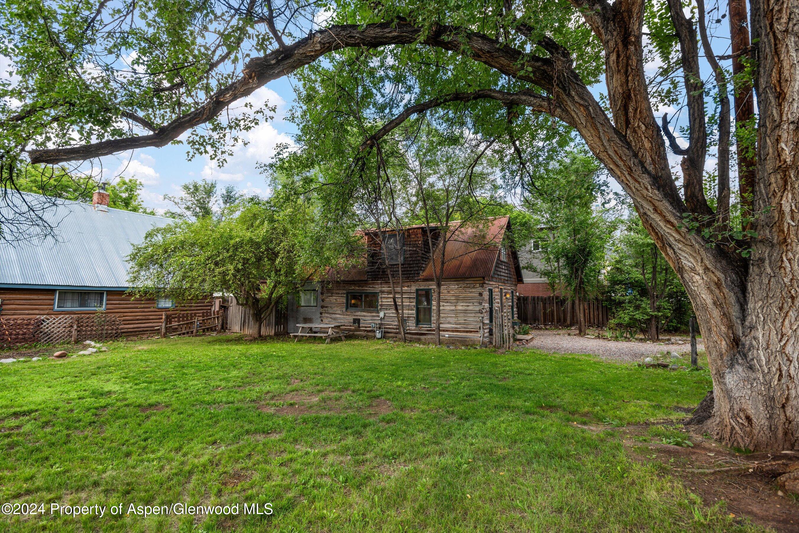 610 Colorado Avenue Property Photo 5