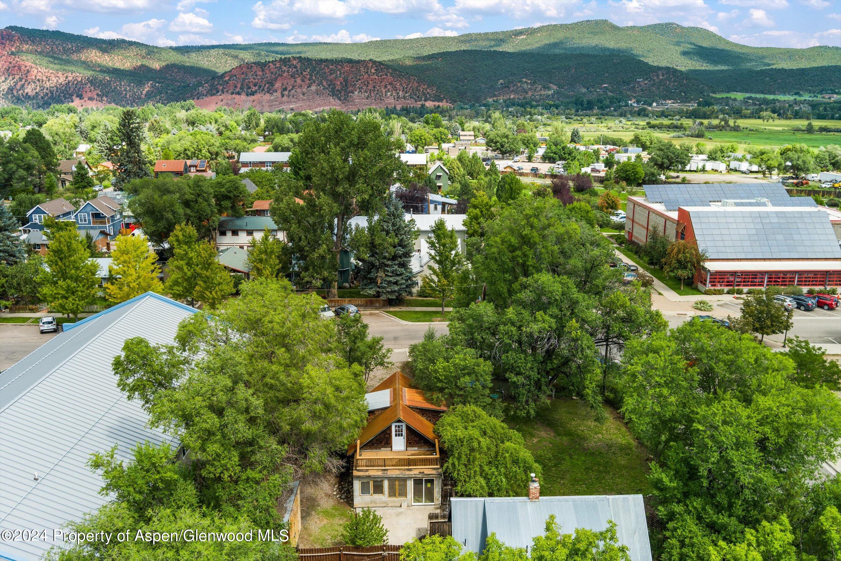 610 Colorado Avenue Property Photo 9