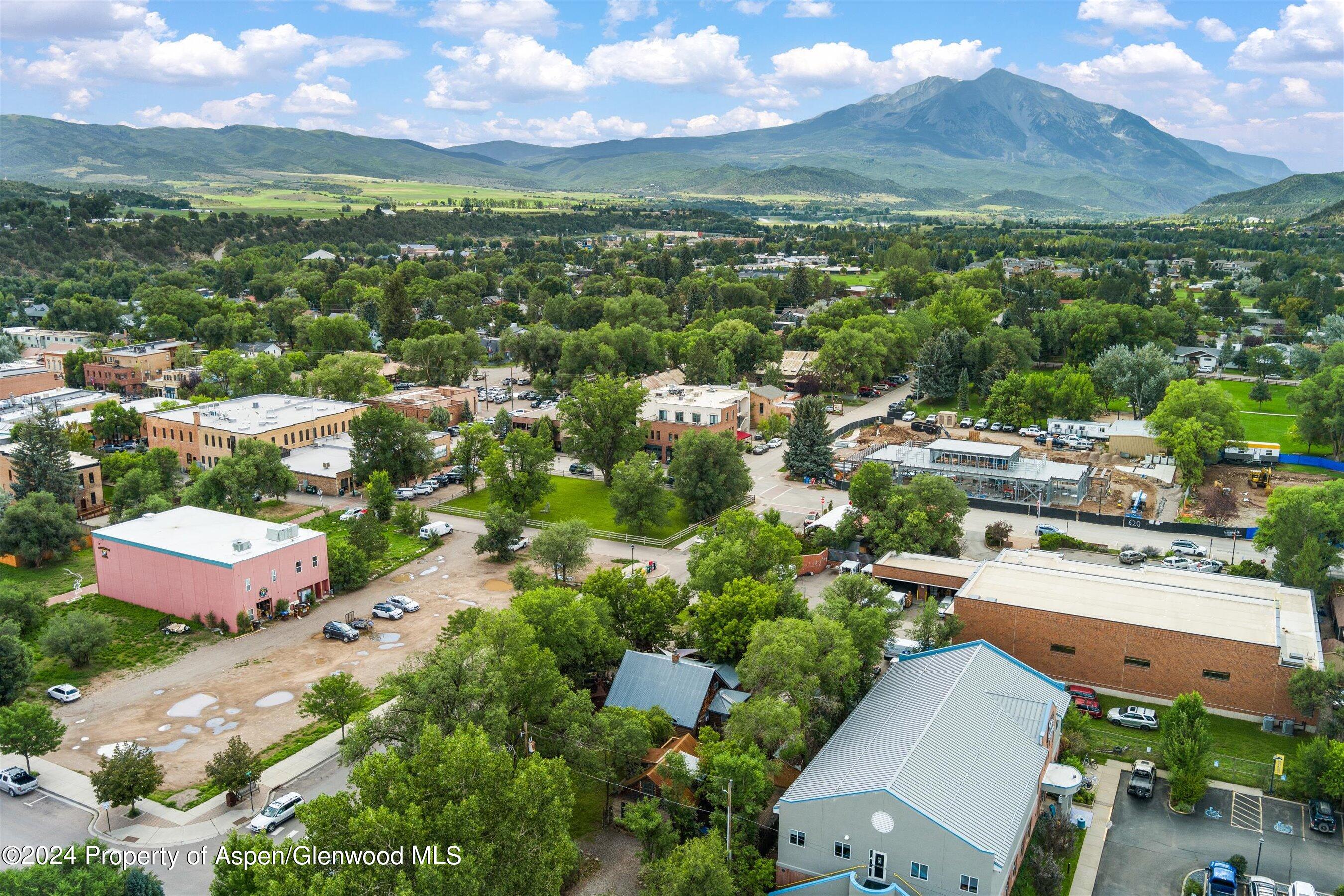 610 Colorado Avenue Property Photo 12