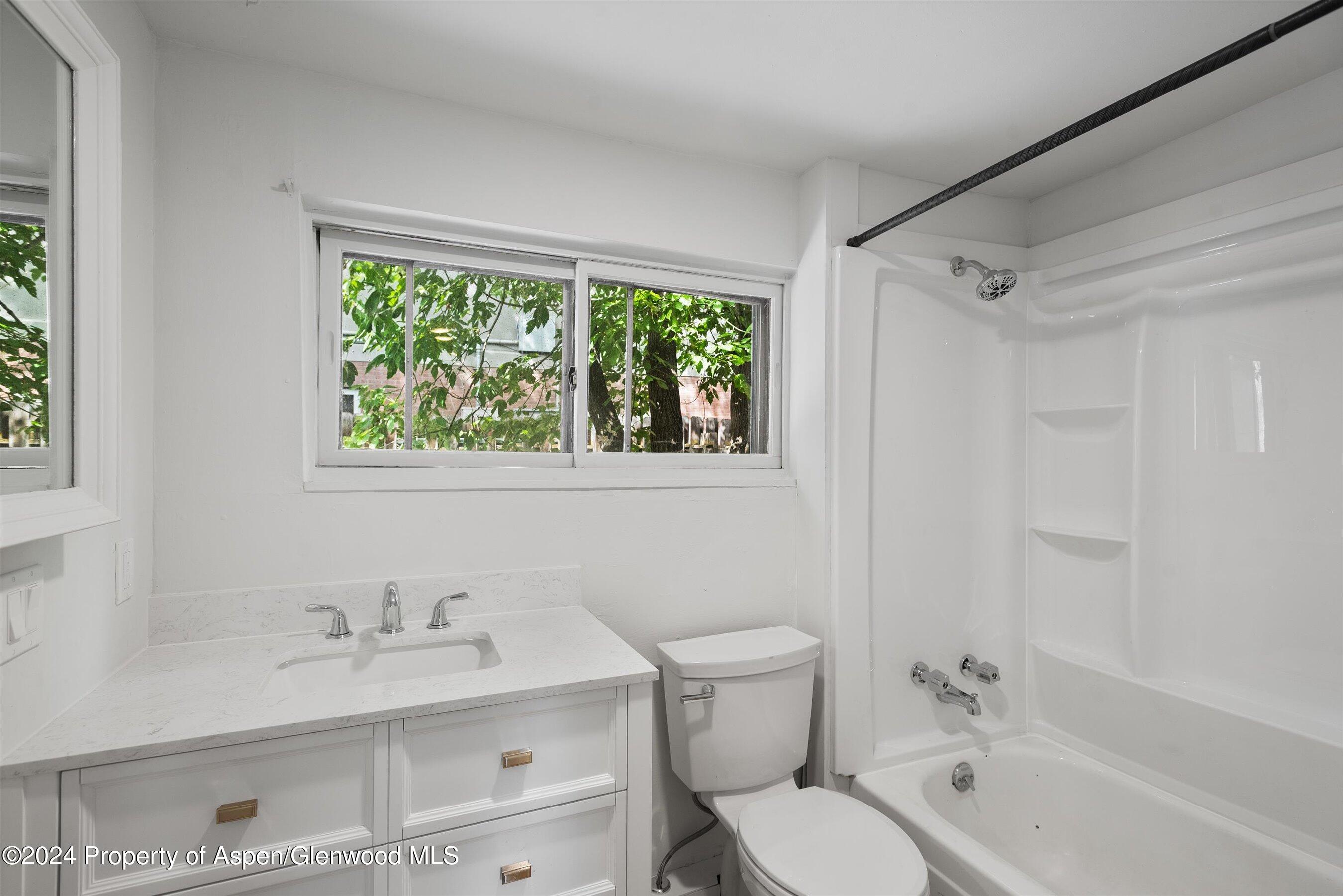 610 Colorado Avenue Property Photo 18