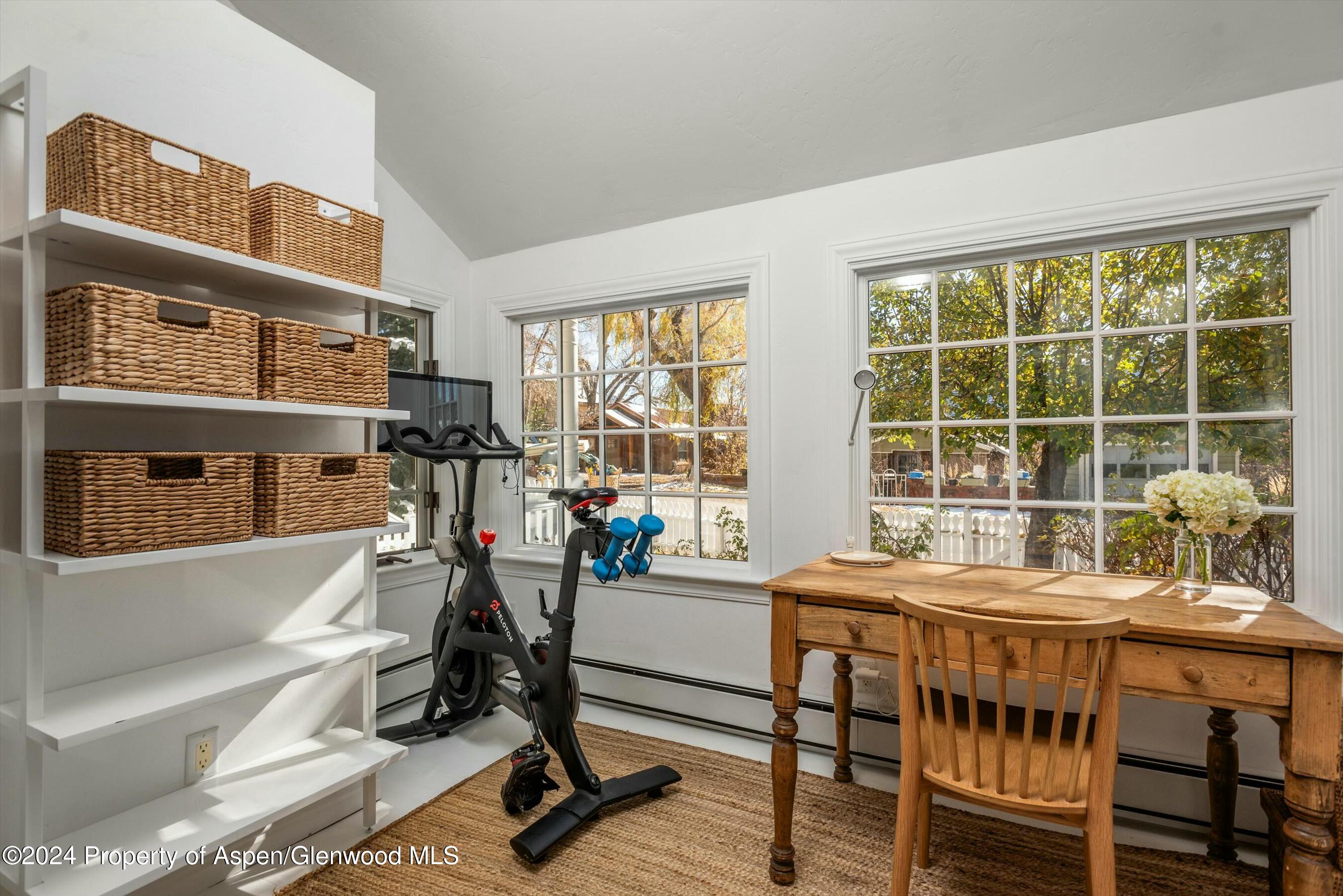 120 E Sopris Drive Property Photo 4