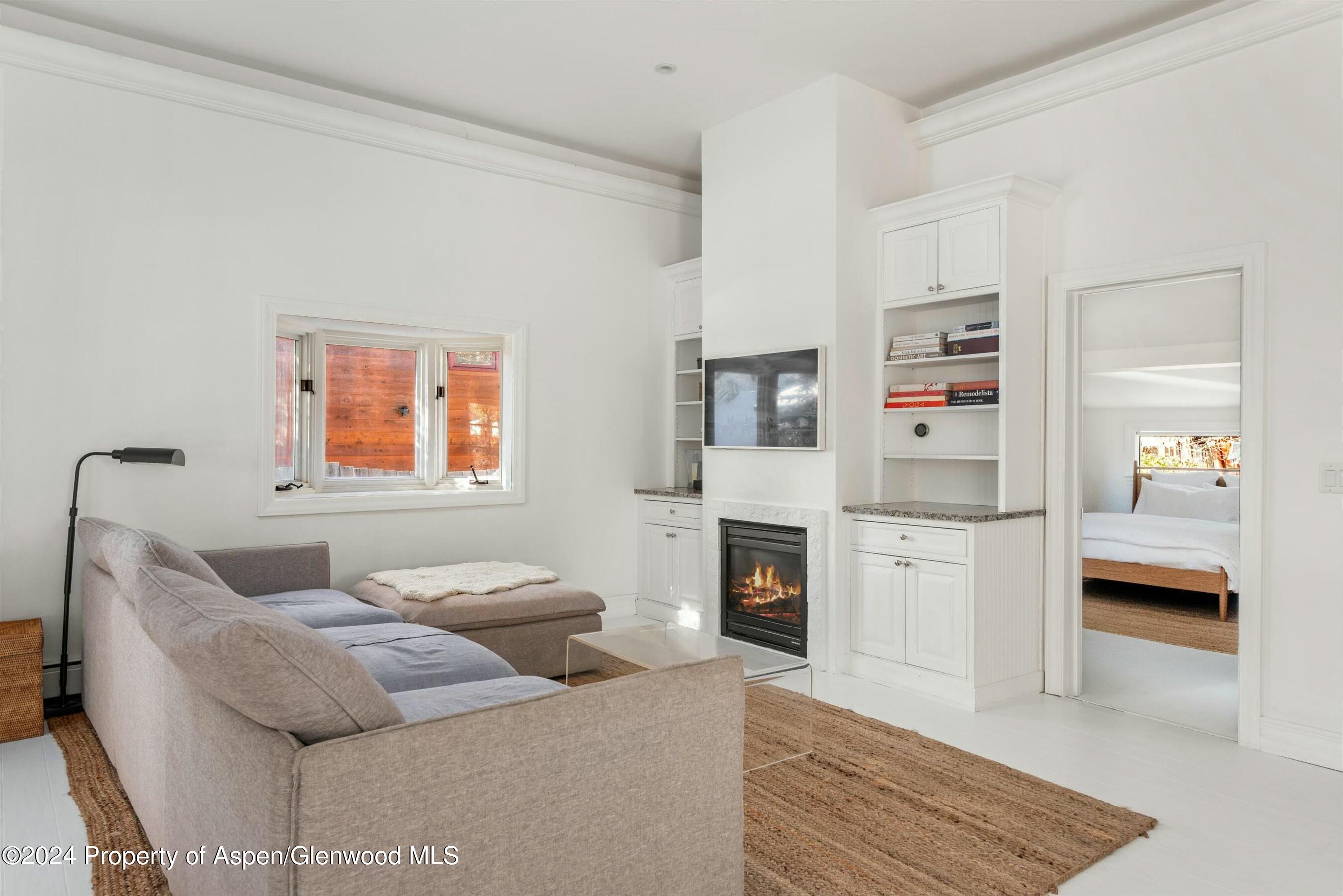 120 E Sopris Drive Property Photo 6