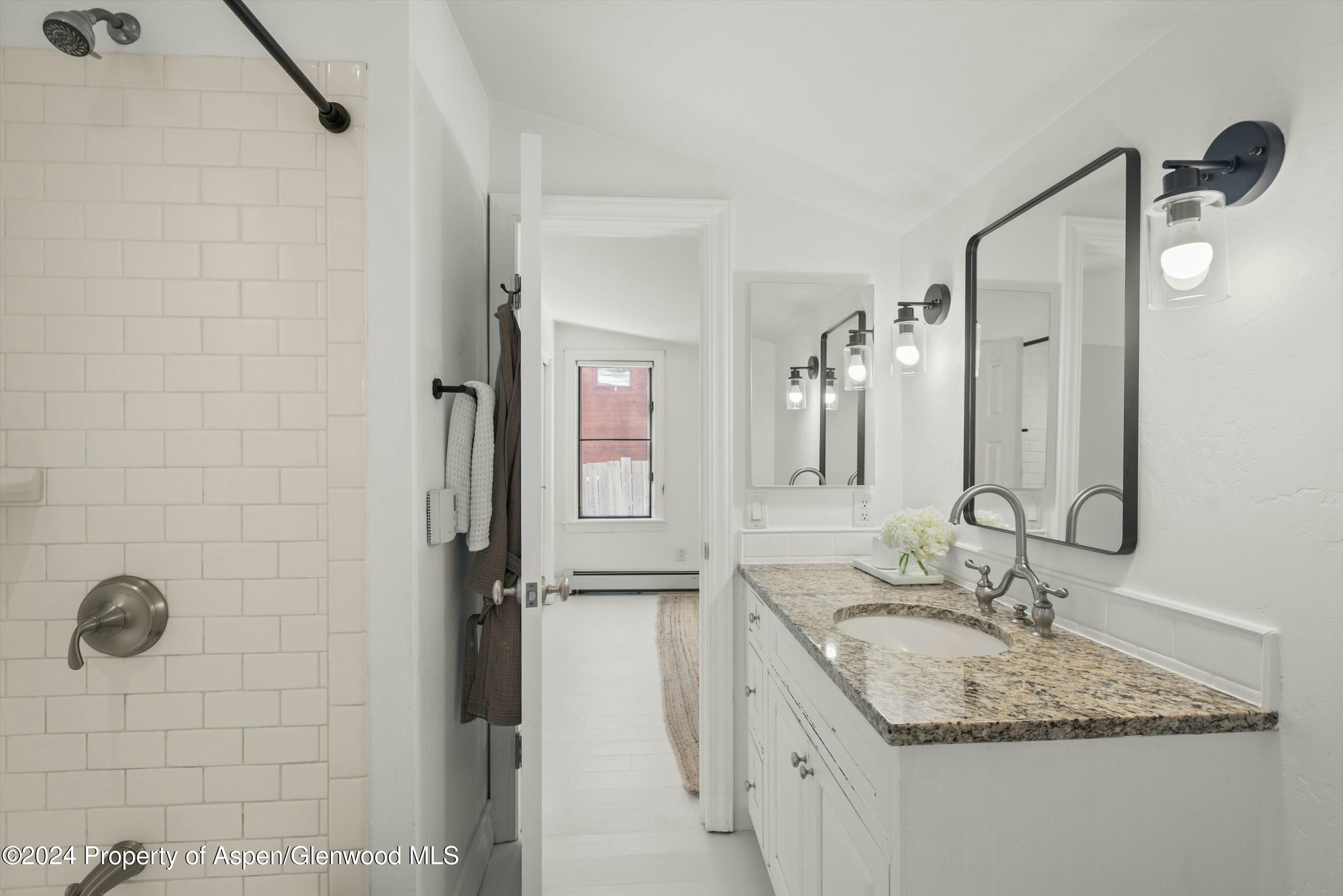 120 E Sopris Drive Property Photo 13