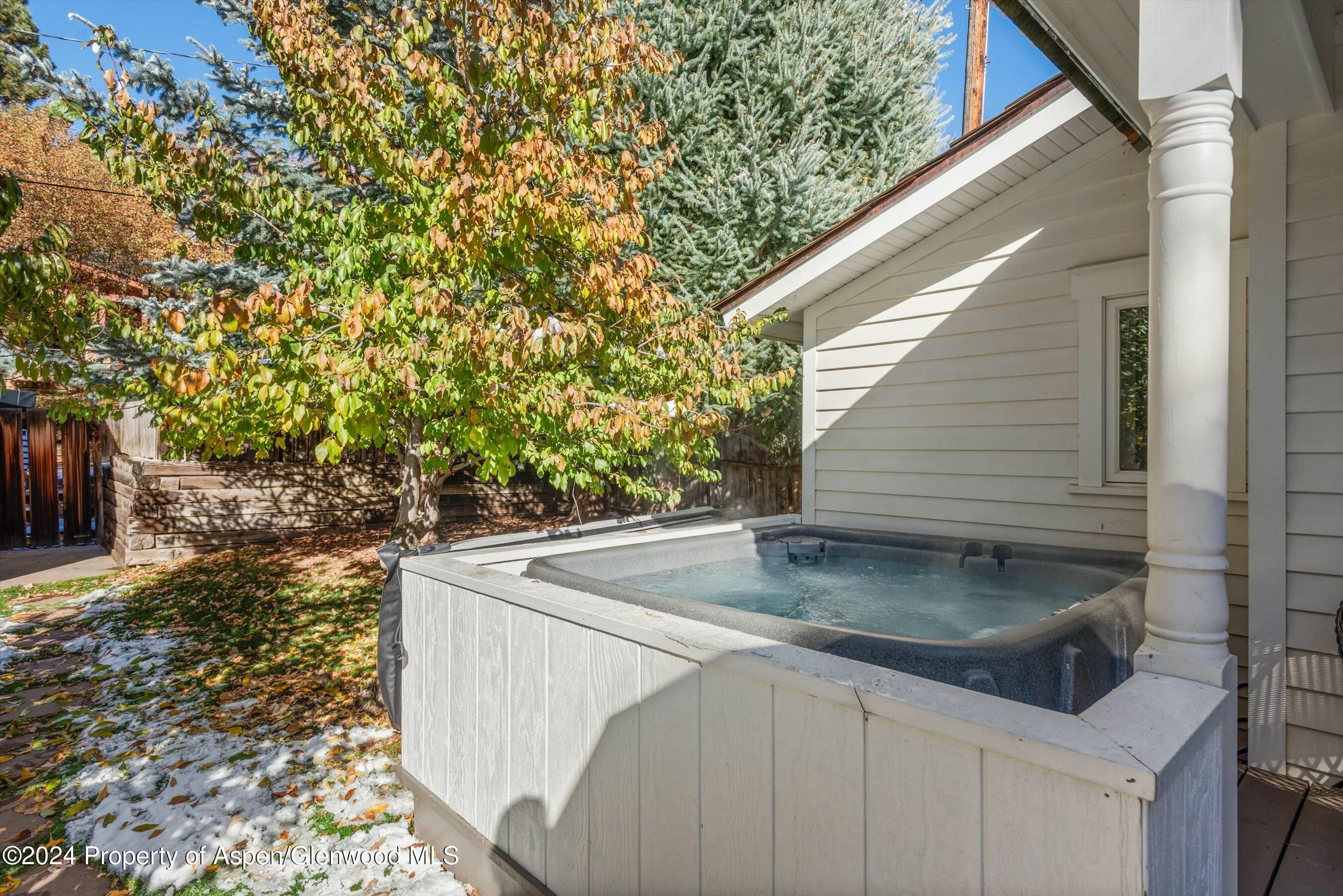 120 E Sopris Drive Property Photo 17