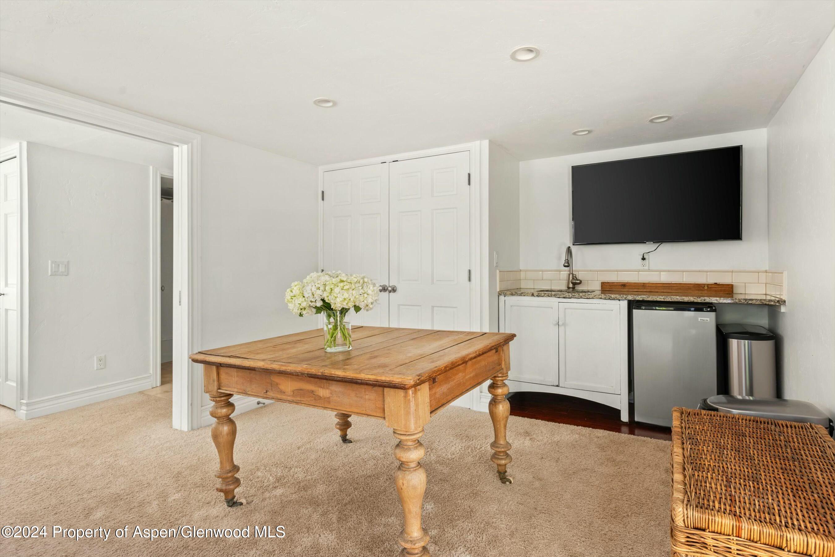 120 E Sopris Drive Property Photo 29