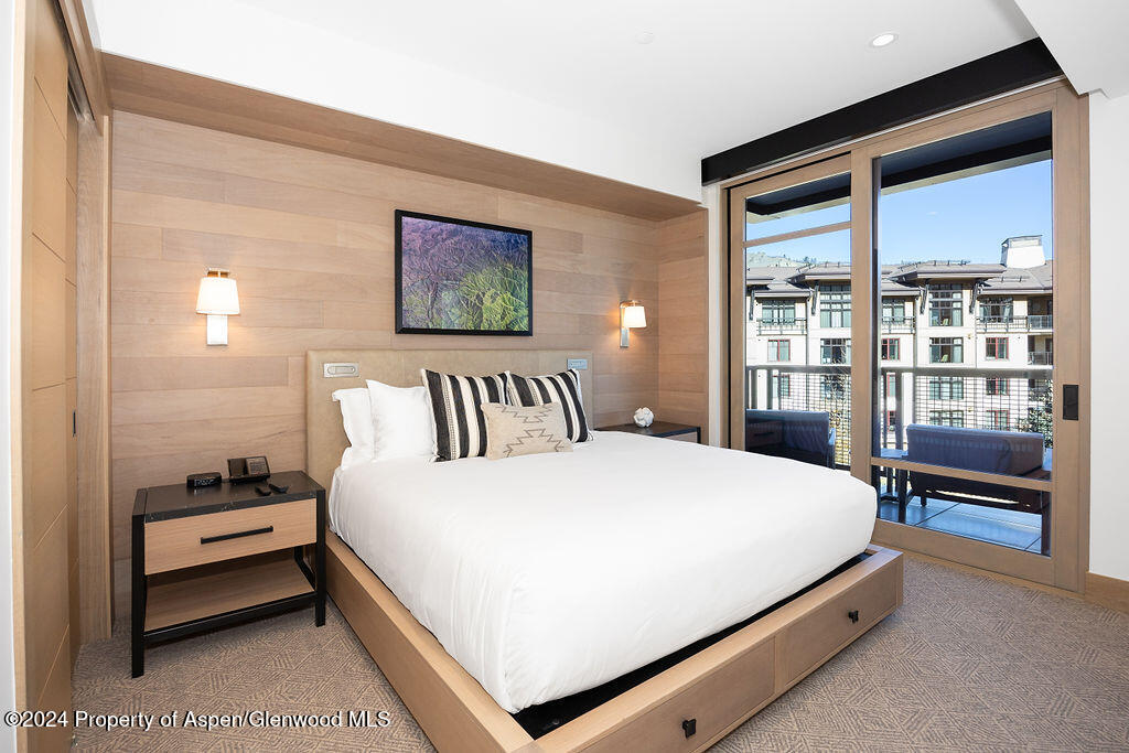 130 Wood Road, 460-462 Property Photo 9