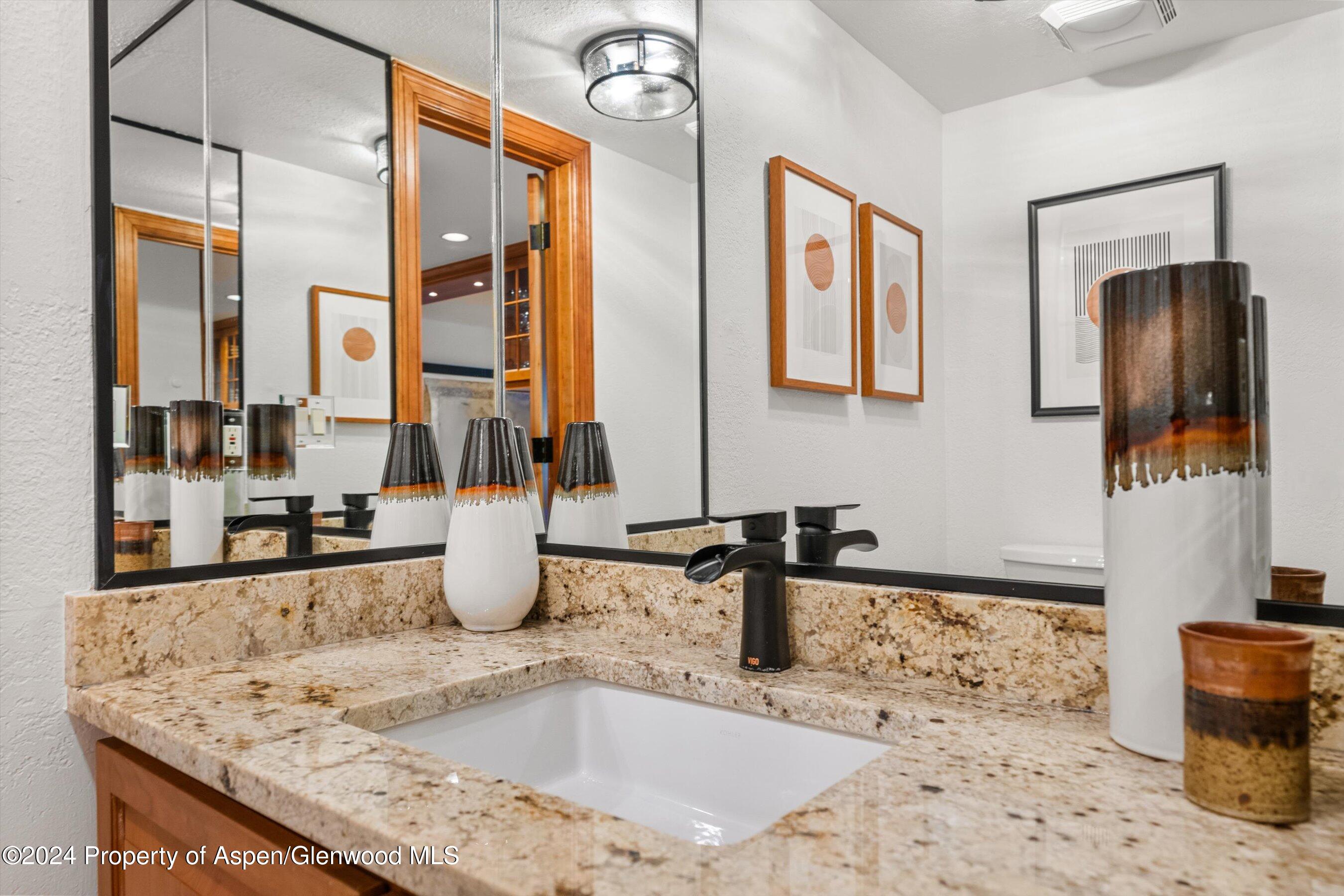 326 W Hopkins Avenue Property Photo 14