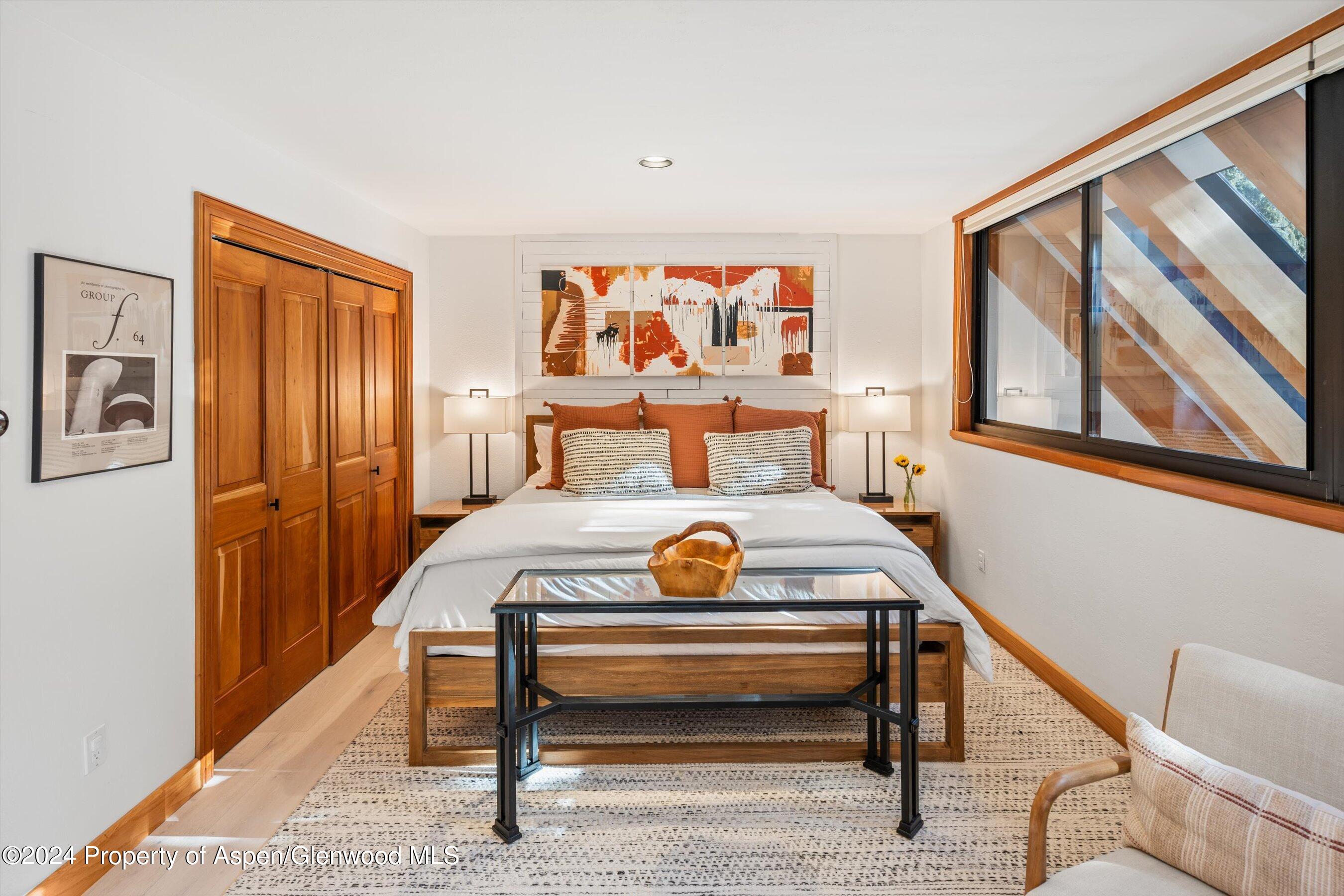 326 W Hopkins Avenue Property Photo 15