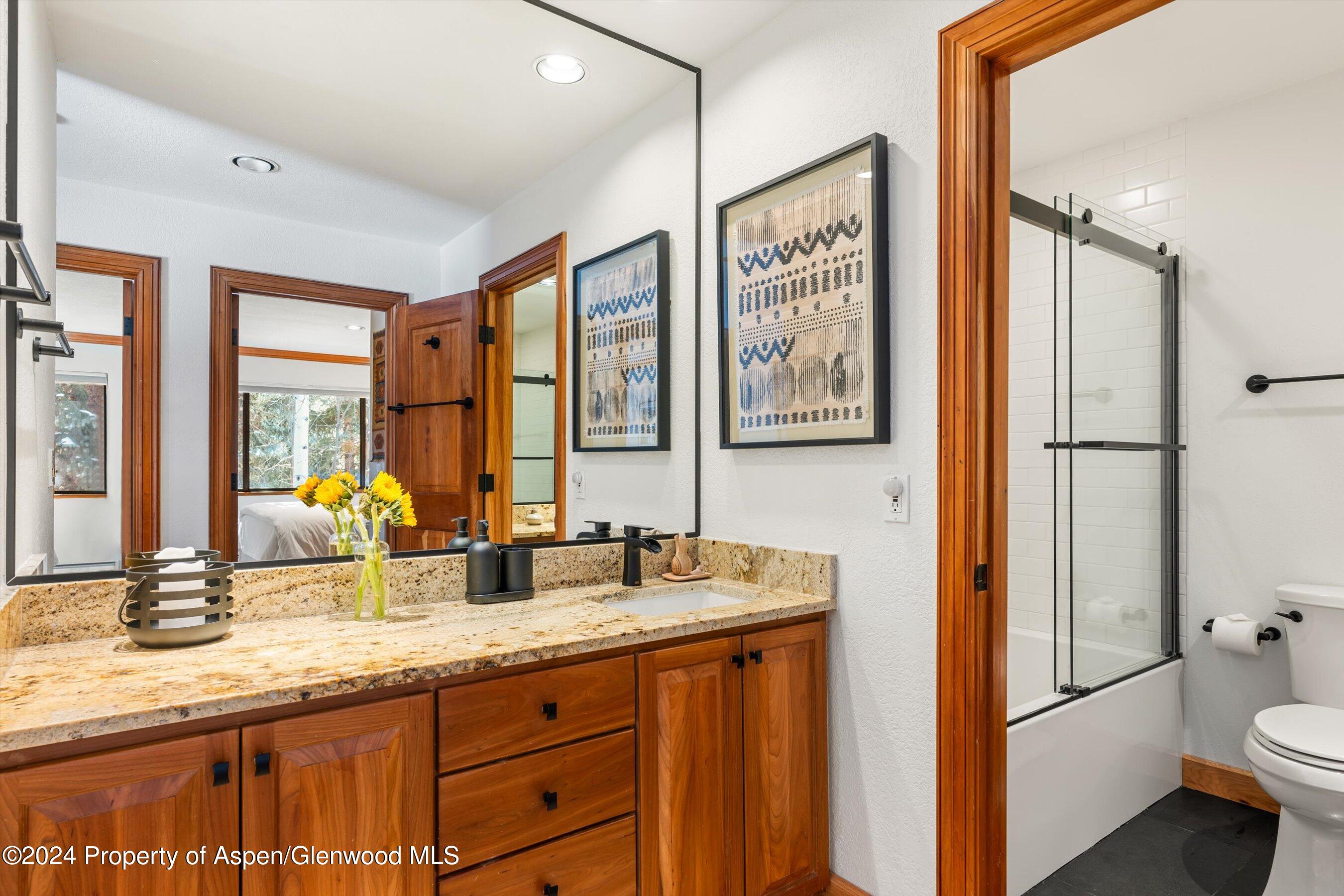 326 W Hopkins Avenue Property Photo 22