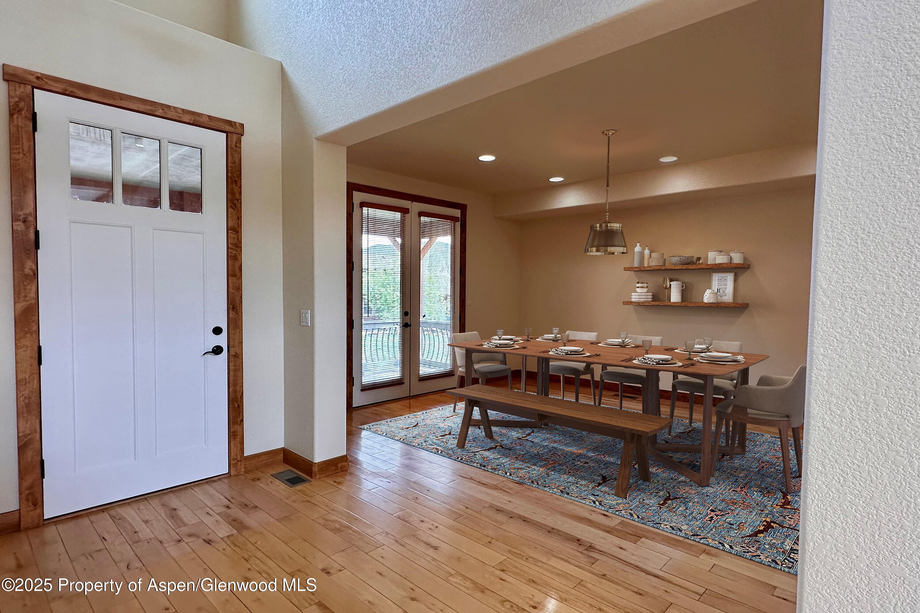 46 Antler Loop Property Photo 3