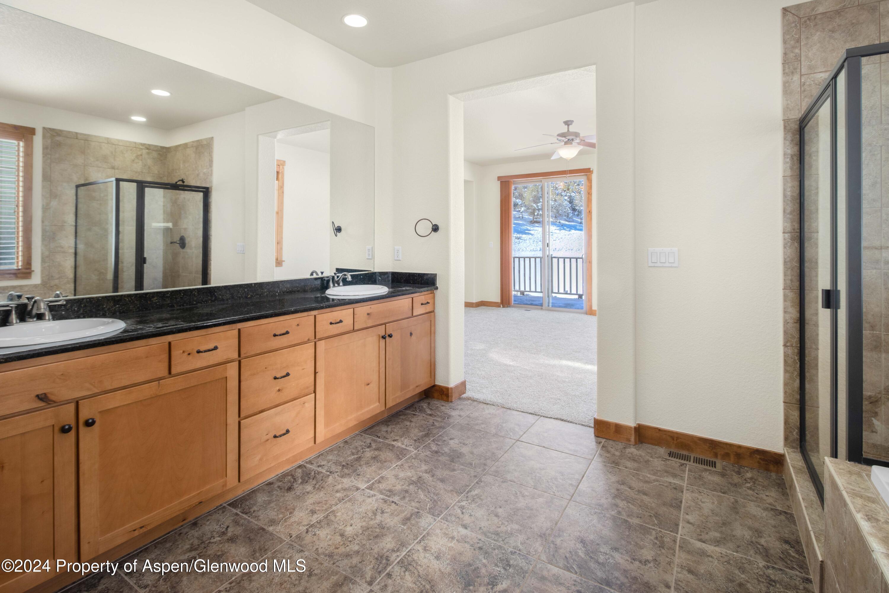 46 Antler Loop Property Photo 15