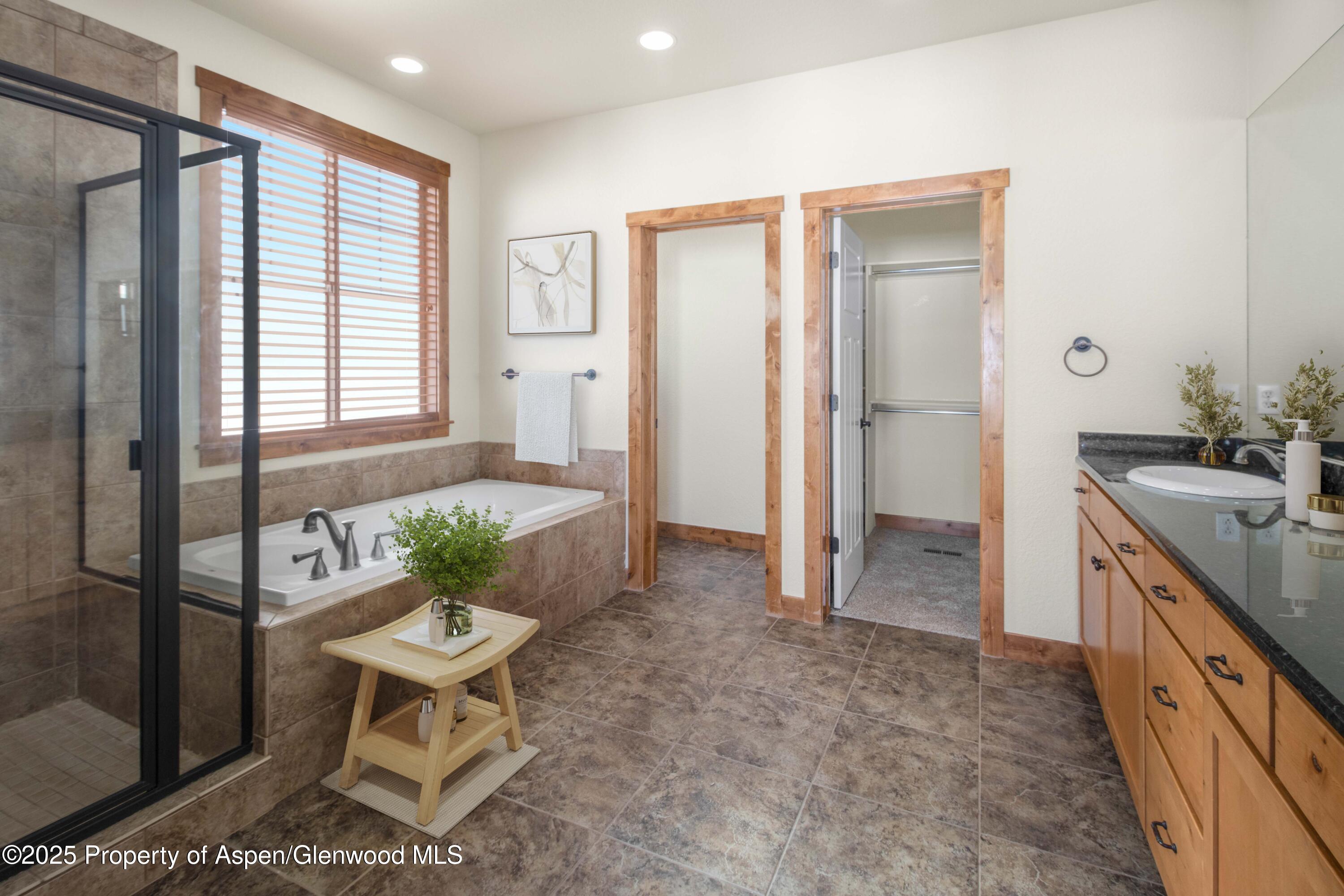 46 Antler Loop Property Photo 16