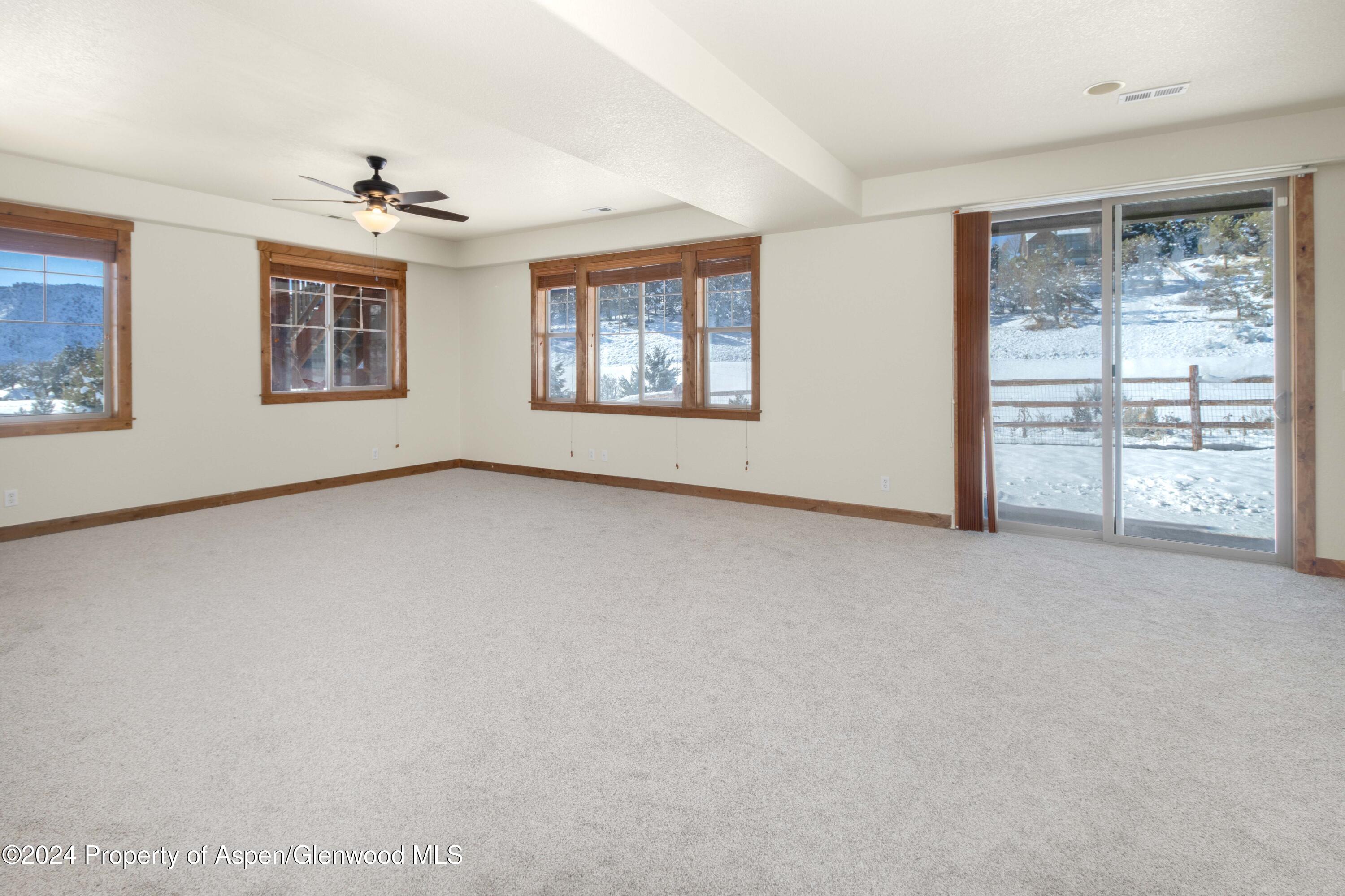 46 Antler Loop Property Photo 28