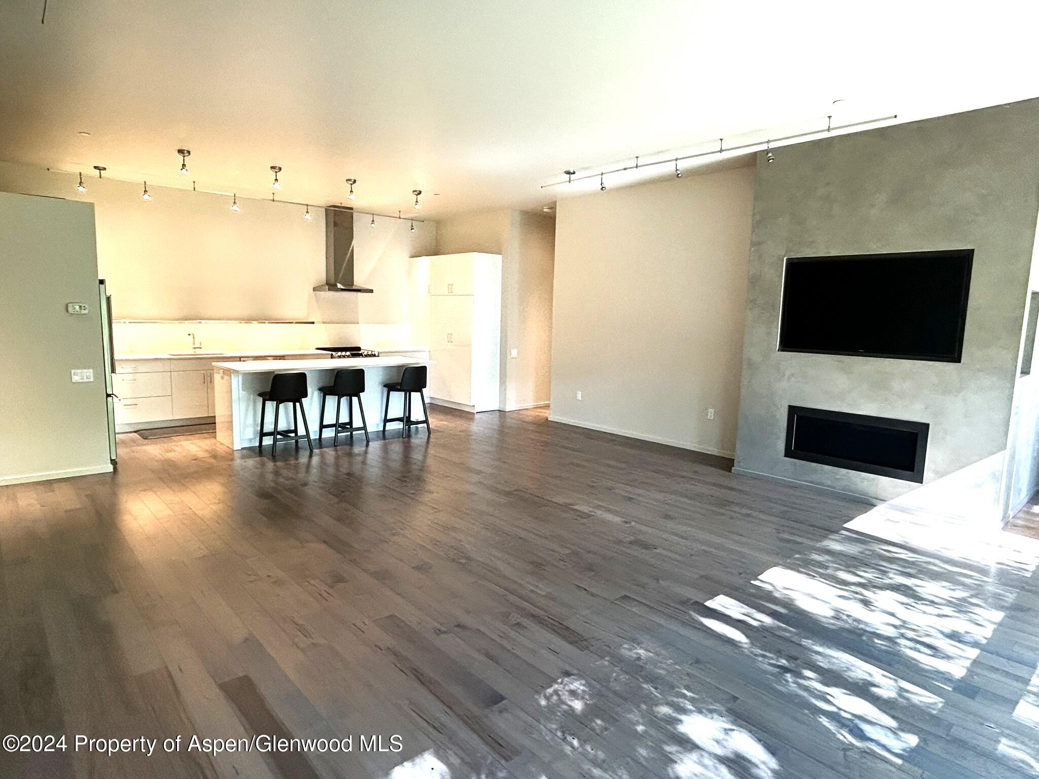 200 Evans Road, 103 Property Photo 2